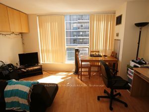 7 Carlton Street 1702 Property Photo 3