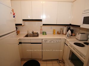 7 Carlton Street 1702 Property Photo 5