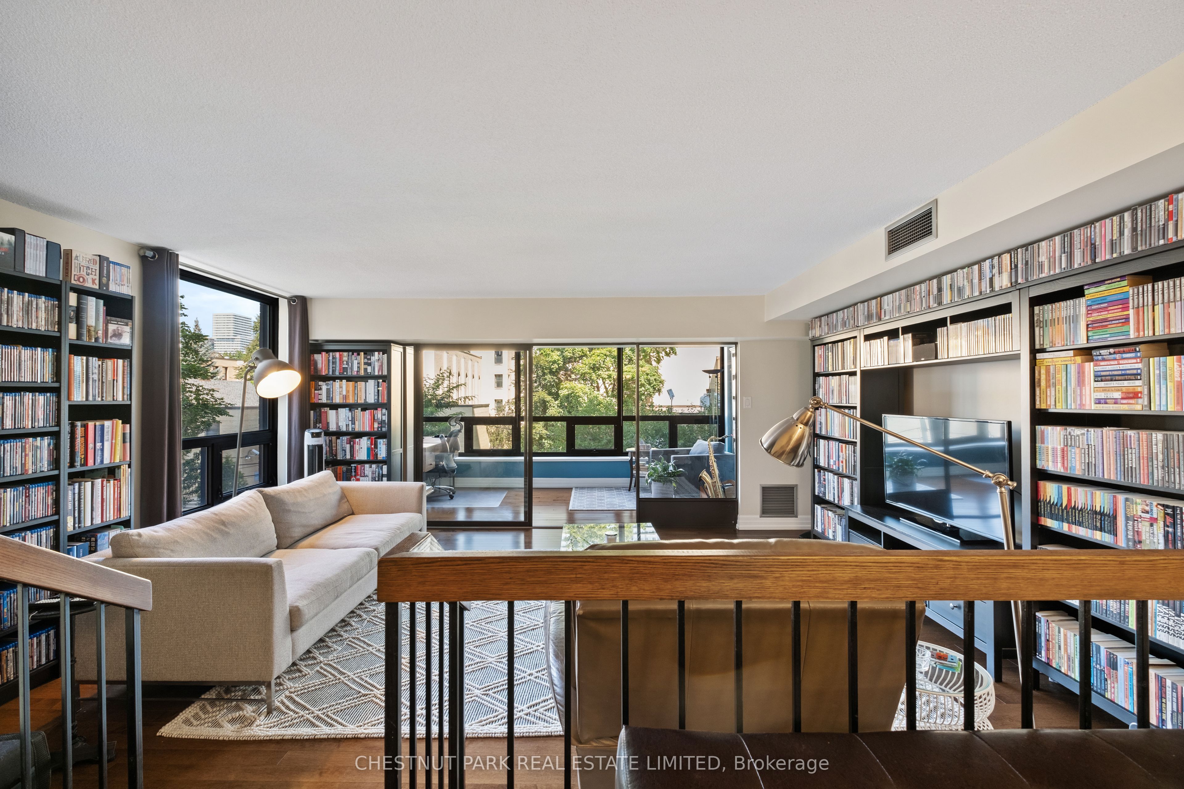 62 Wellesley Street W 304 Property Photo 5