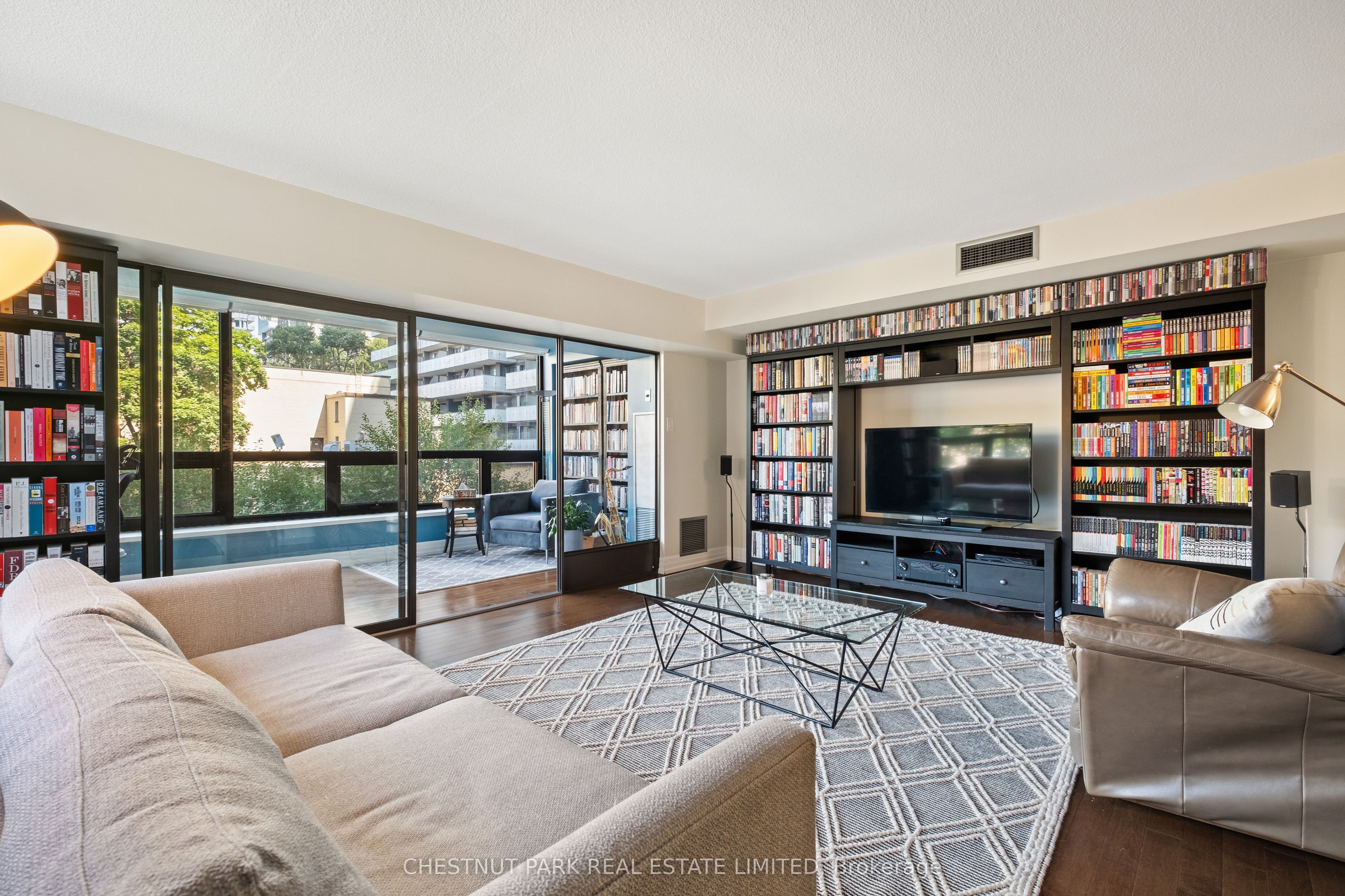 62 Wellesley Street W 304 Property Photo 6