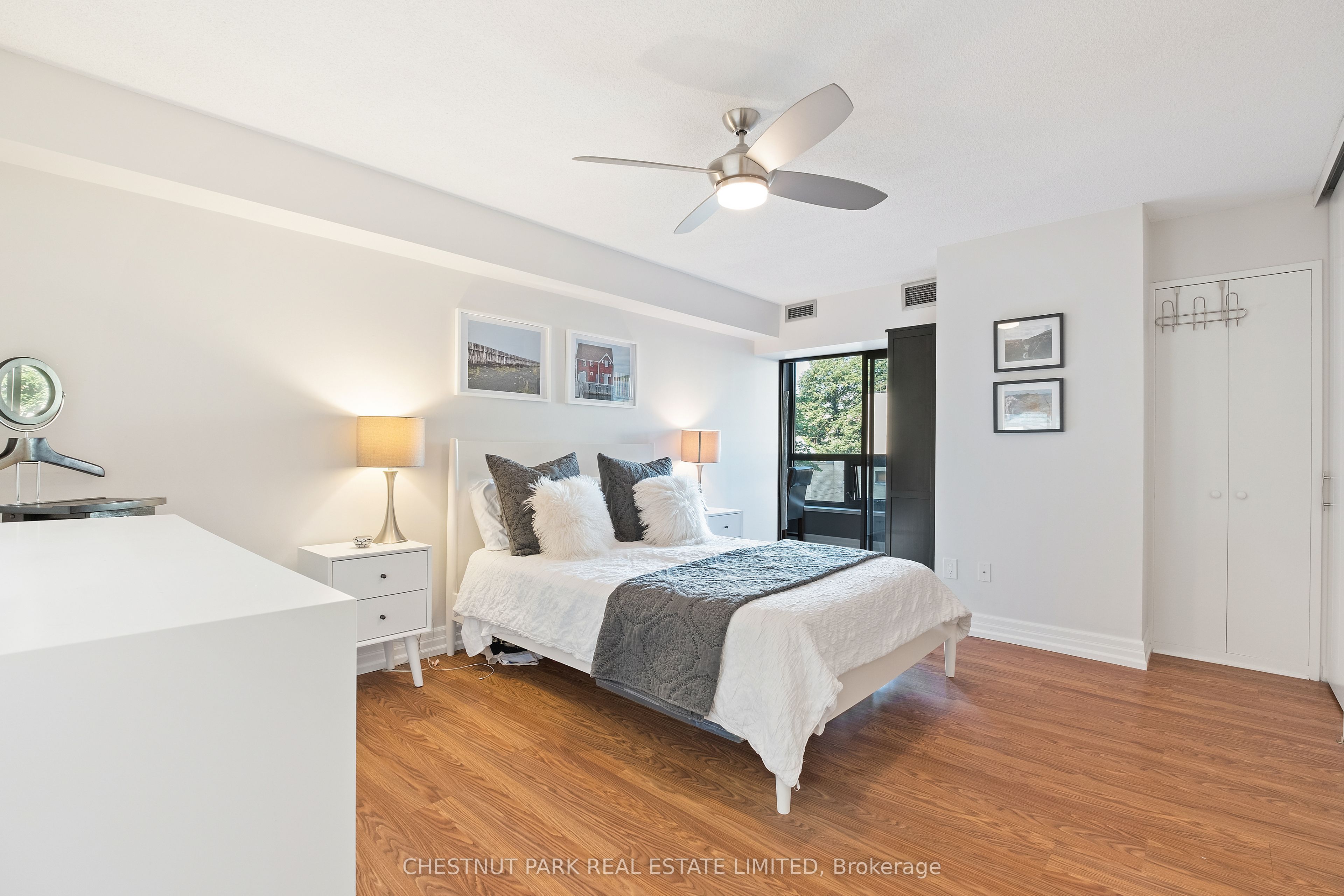 62 Wellesley Street W 304 Property Photo 14