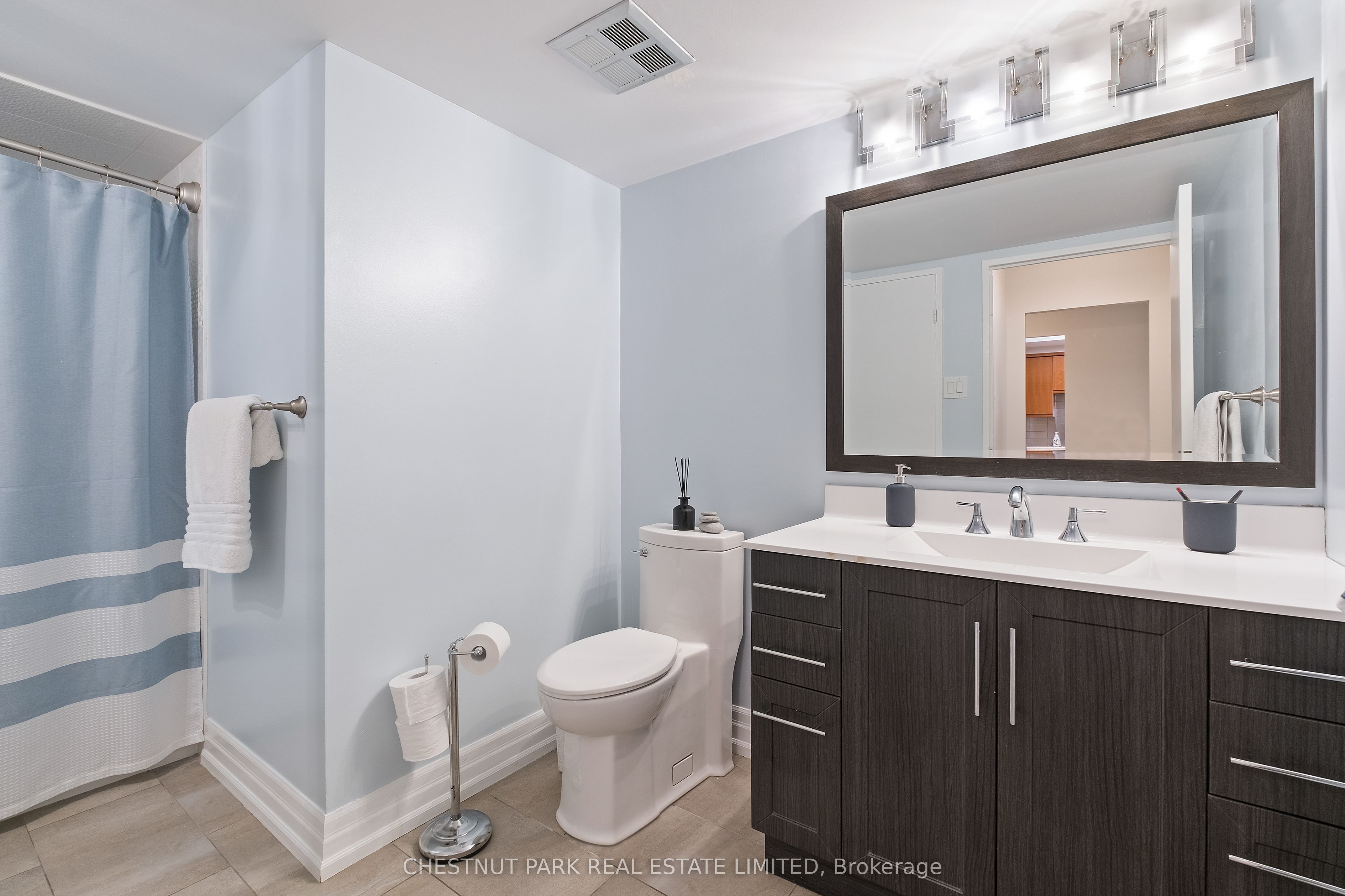 62 Wellesley Street W 304 Property Photo 19