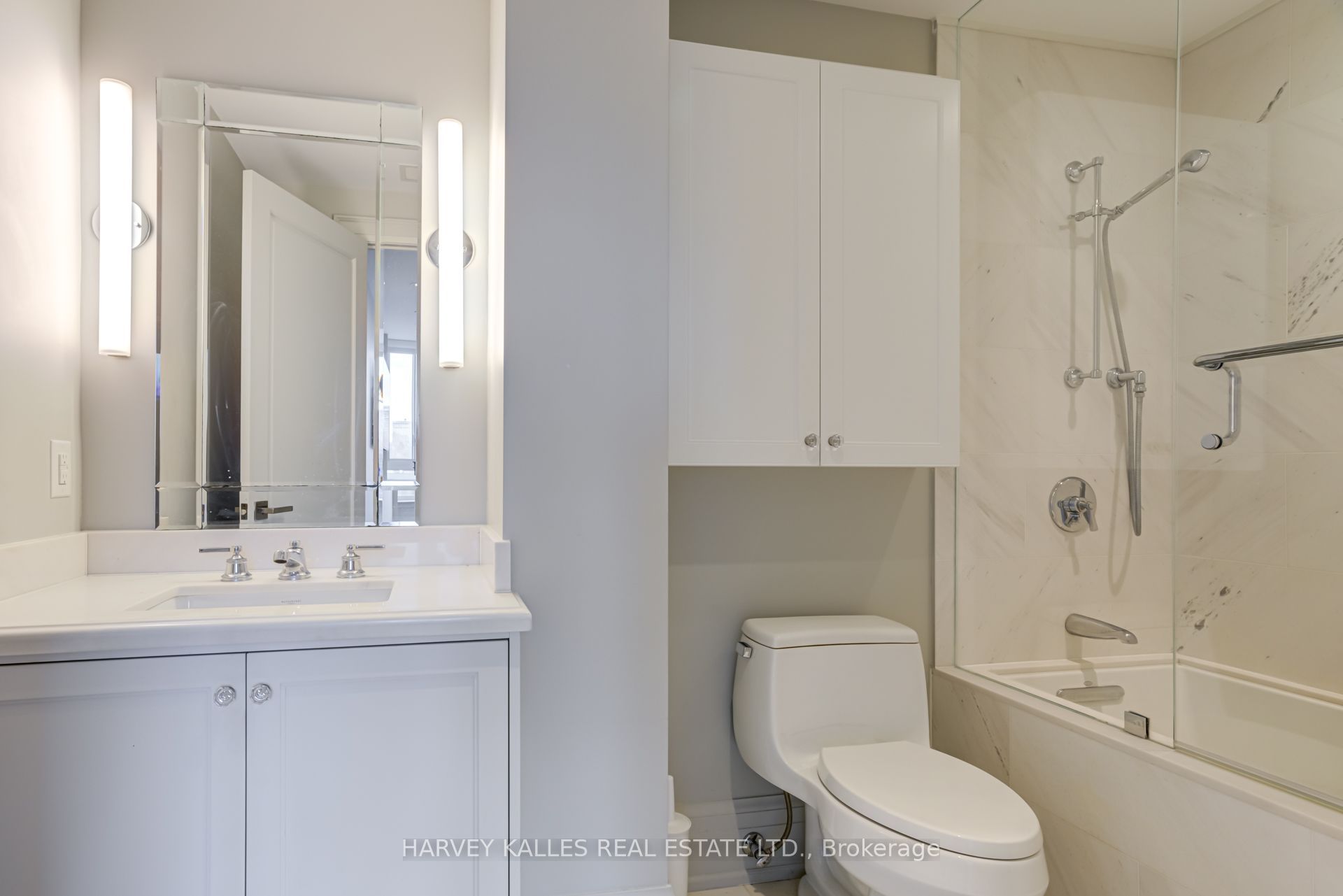 181 Davenport Road 302 Property Photo 14