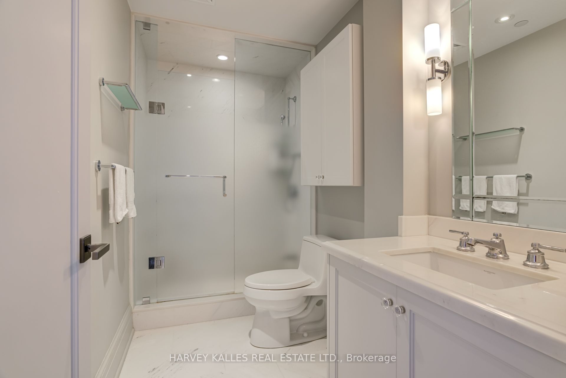 181 Davenport Road 302 Property Photo 17