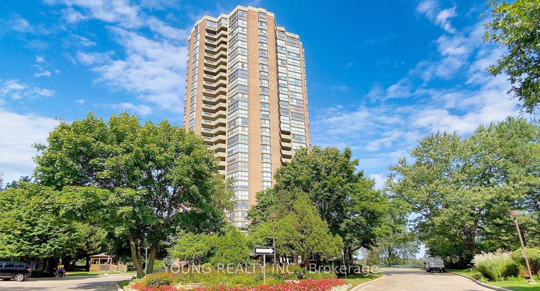 85 Skymark Drive 1001 Property Photo 1