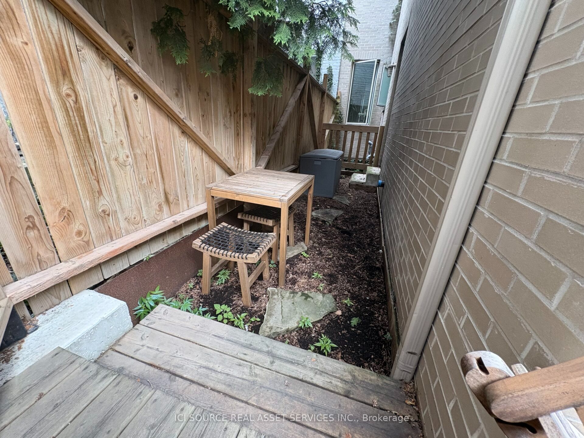 60 Beverley Street 2 Property Photo 12