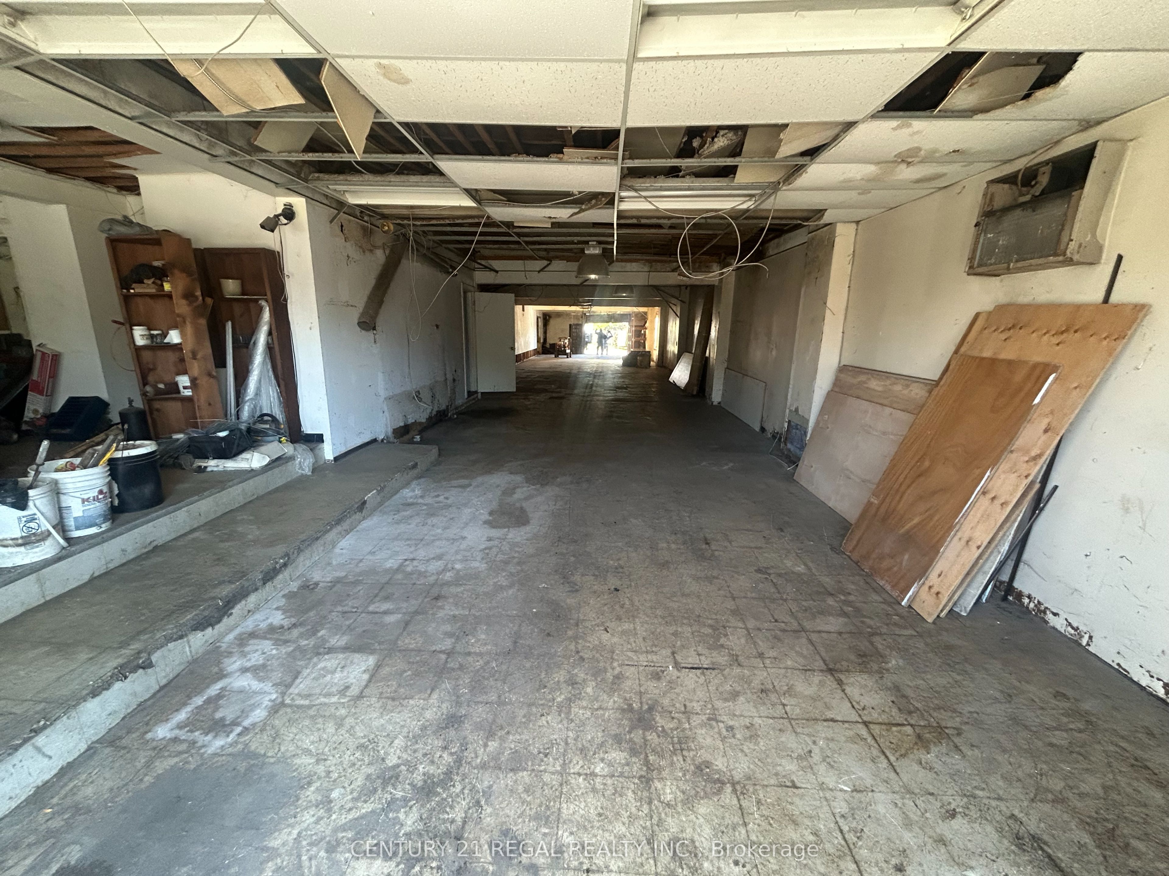 545 Vaughan Road Property Photo 2