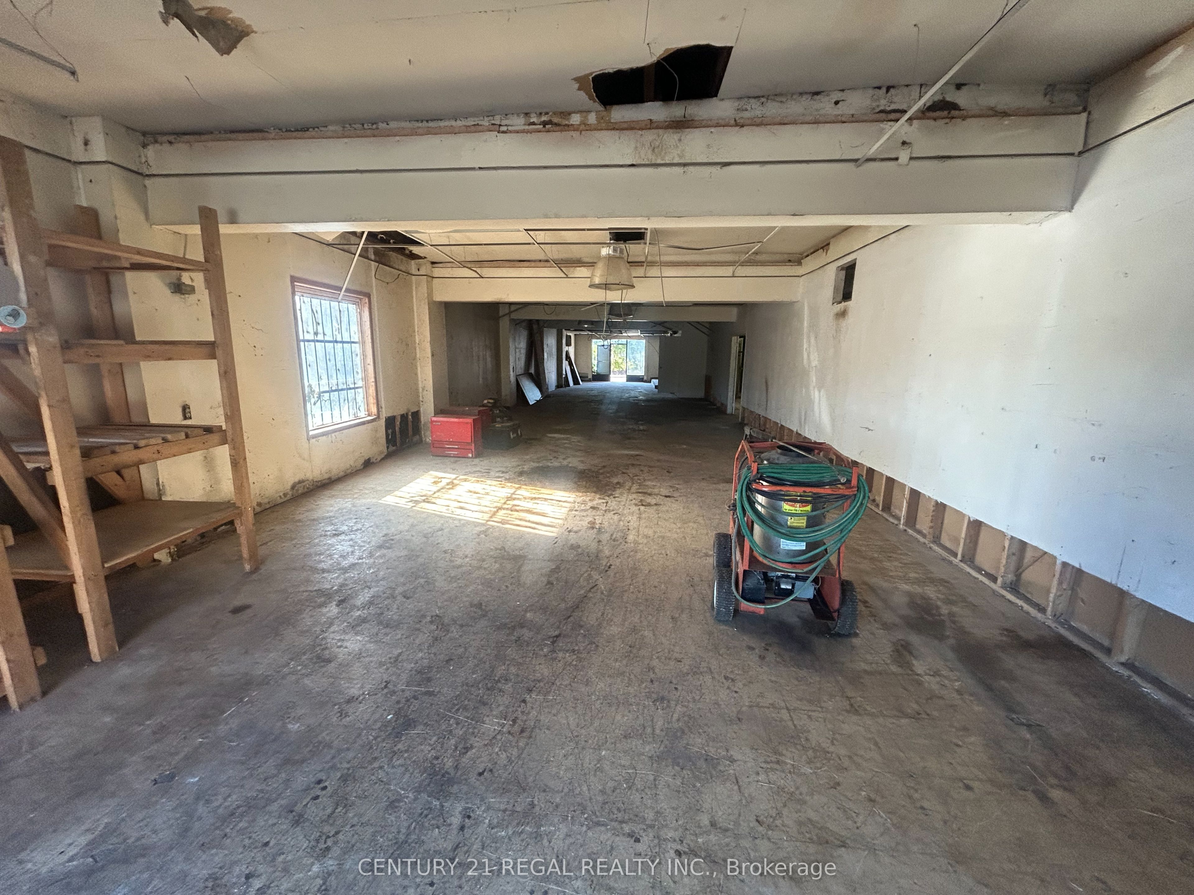 545 Vaughan Road Property Photo 6