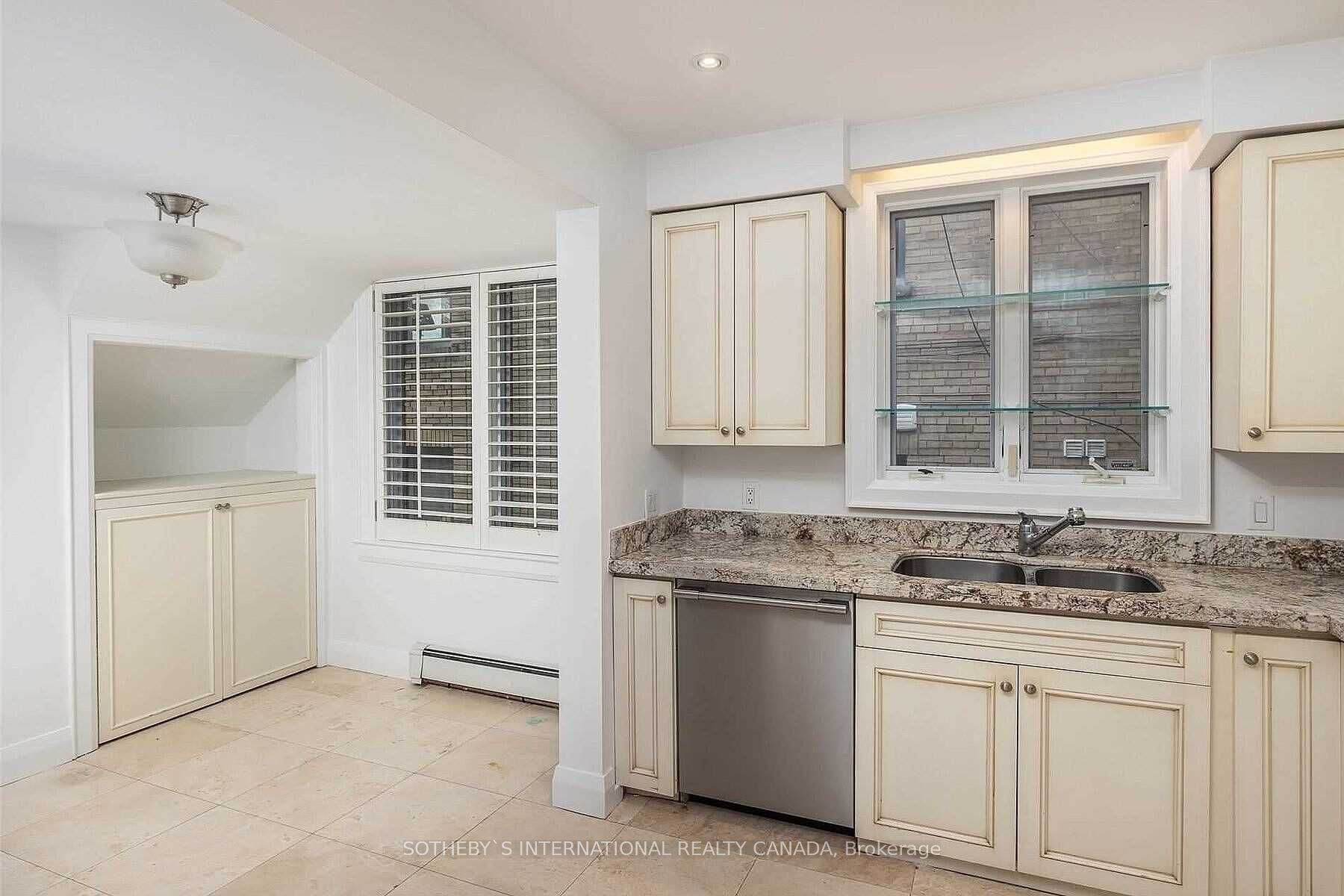 130 Highbourne Road Main Fl Property Photo 13
