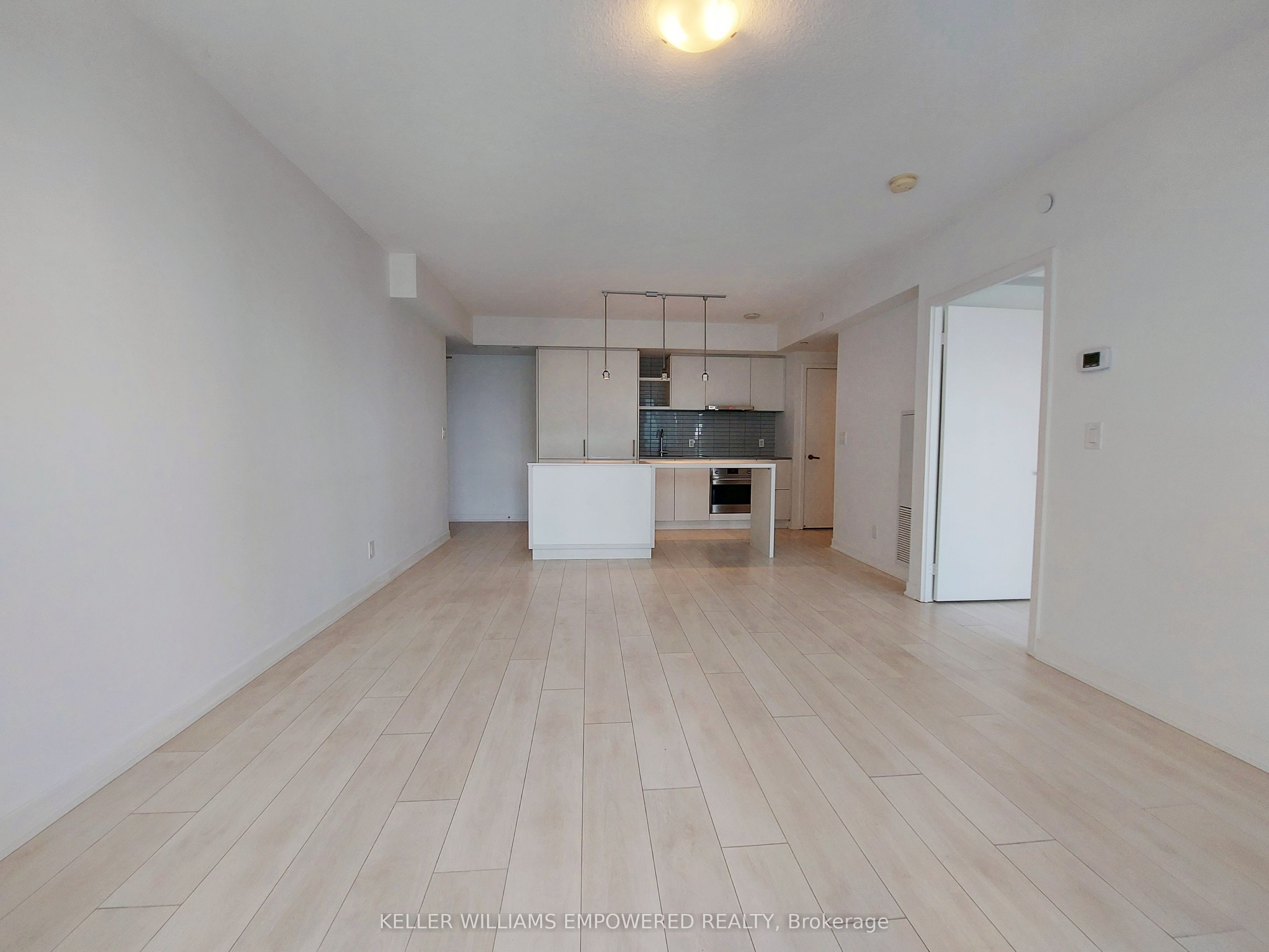 100 Harbour Street 4406 Property Photo 8
