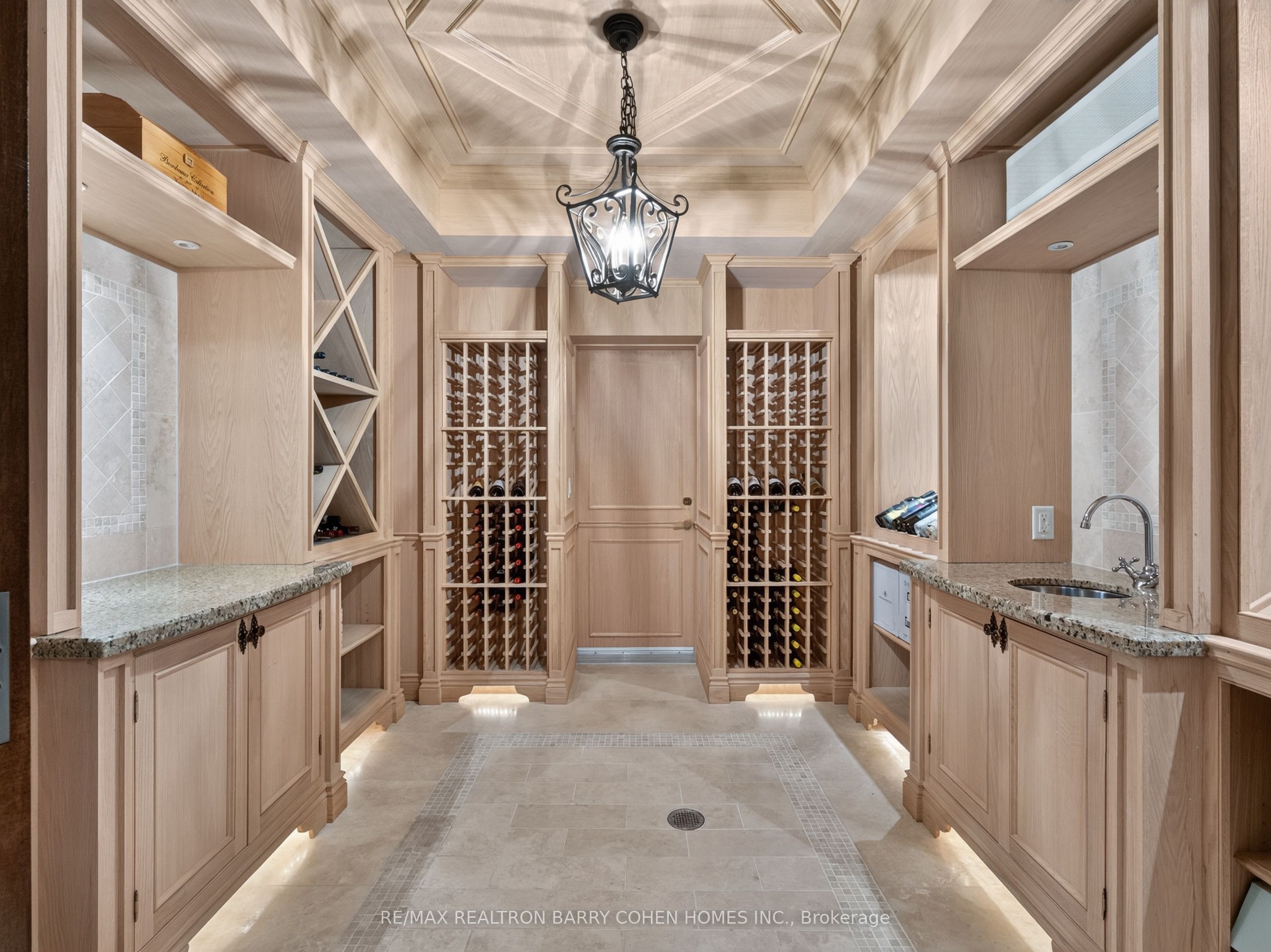 21 Don Ridge Drive Property Photo 39