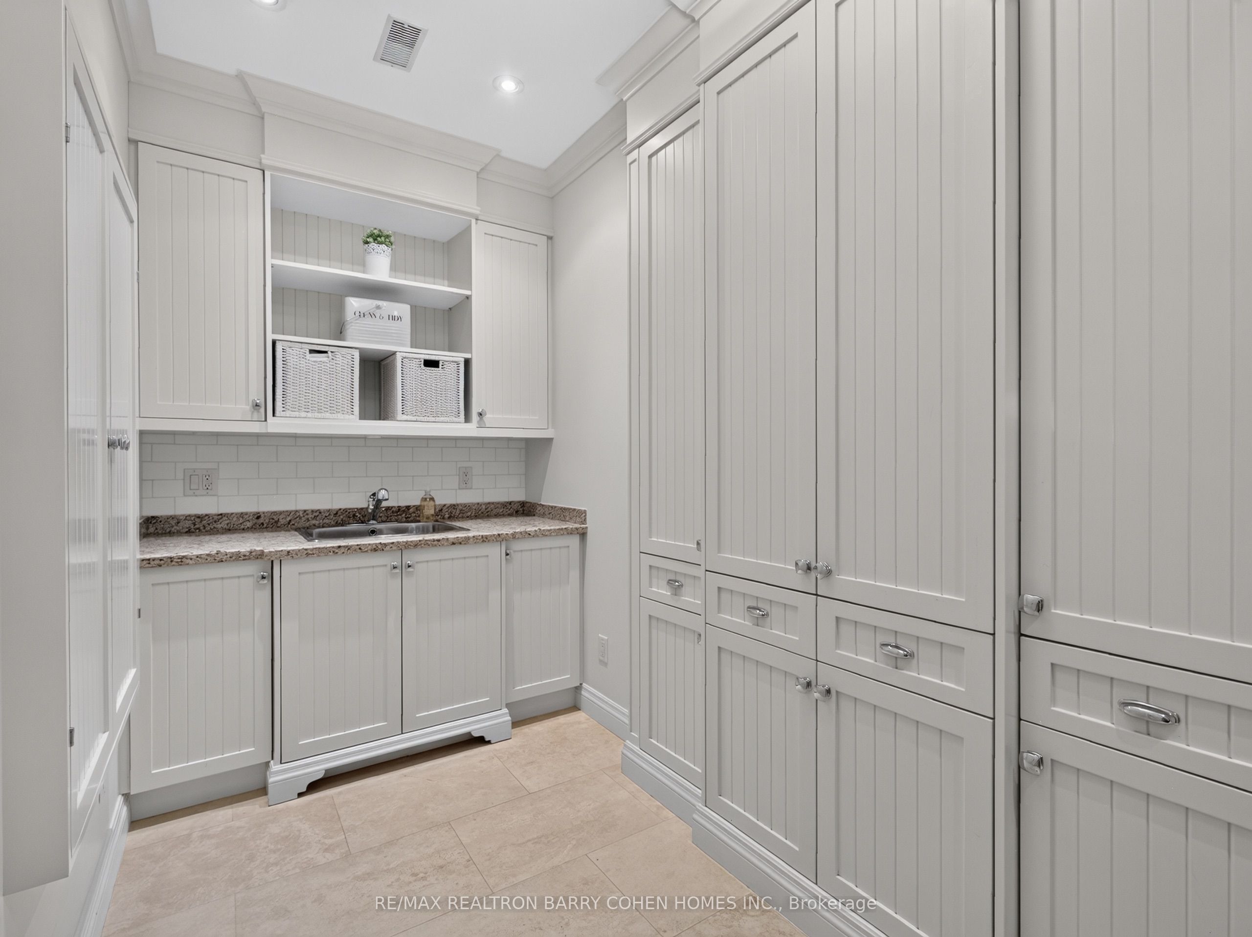 21 Don Ridge Drive Property Photo 44