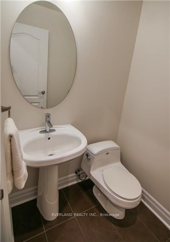 99 Pleasant Boulevard Property Photo 10