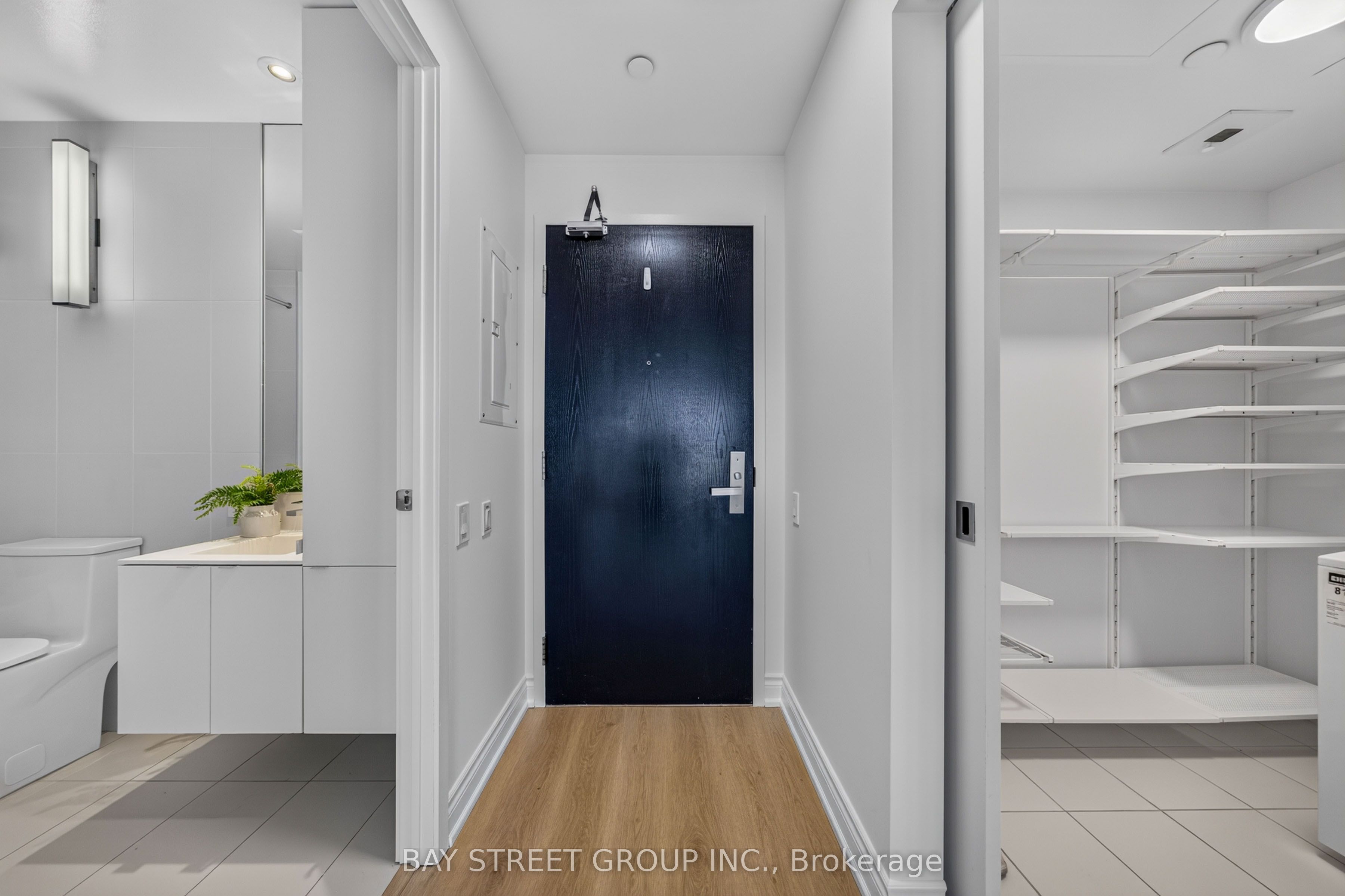 125 Peter Street 1803 Property Photo 4