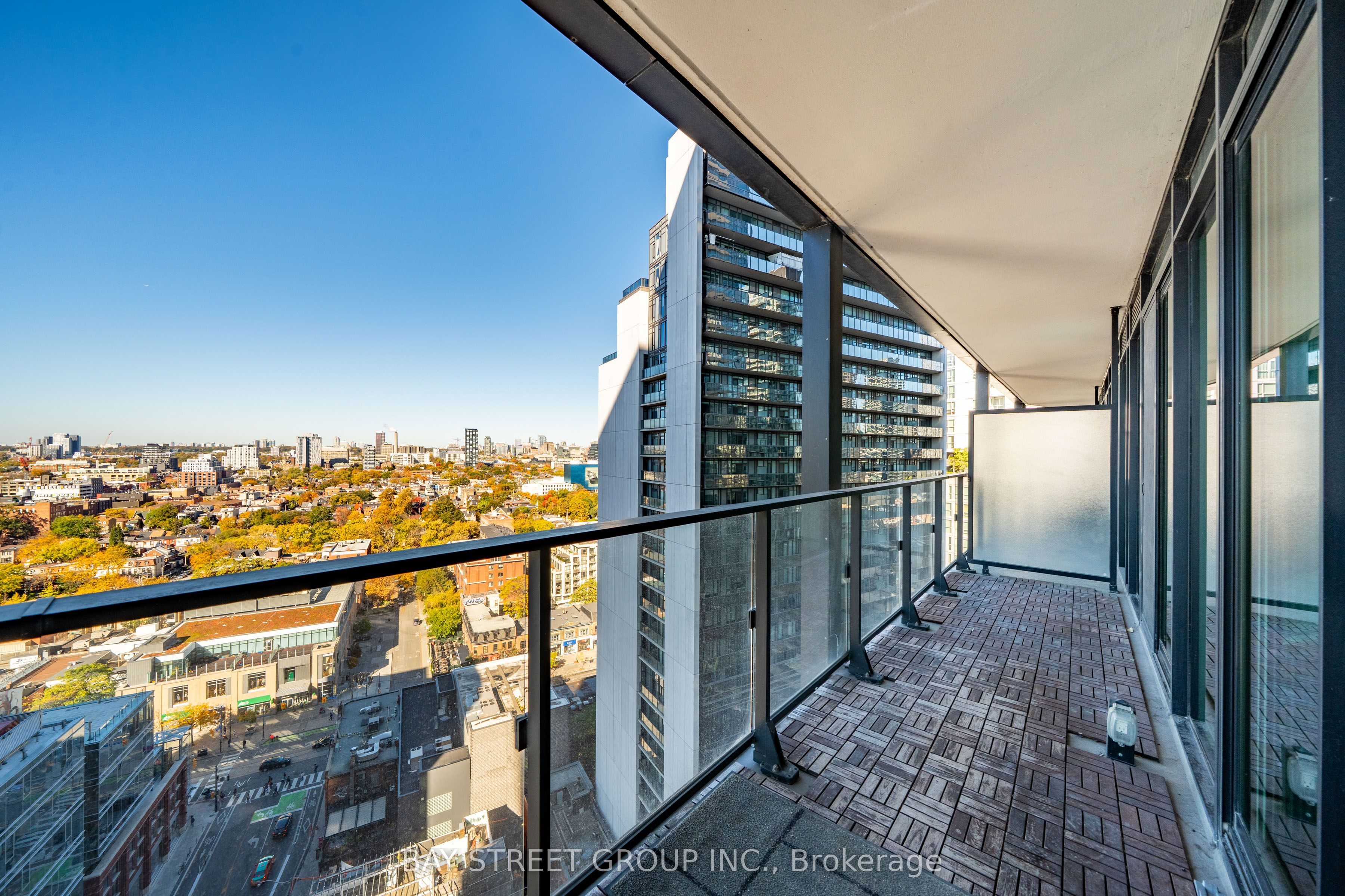 125 Peter Street 1803 Property Photo 15