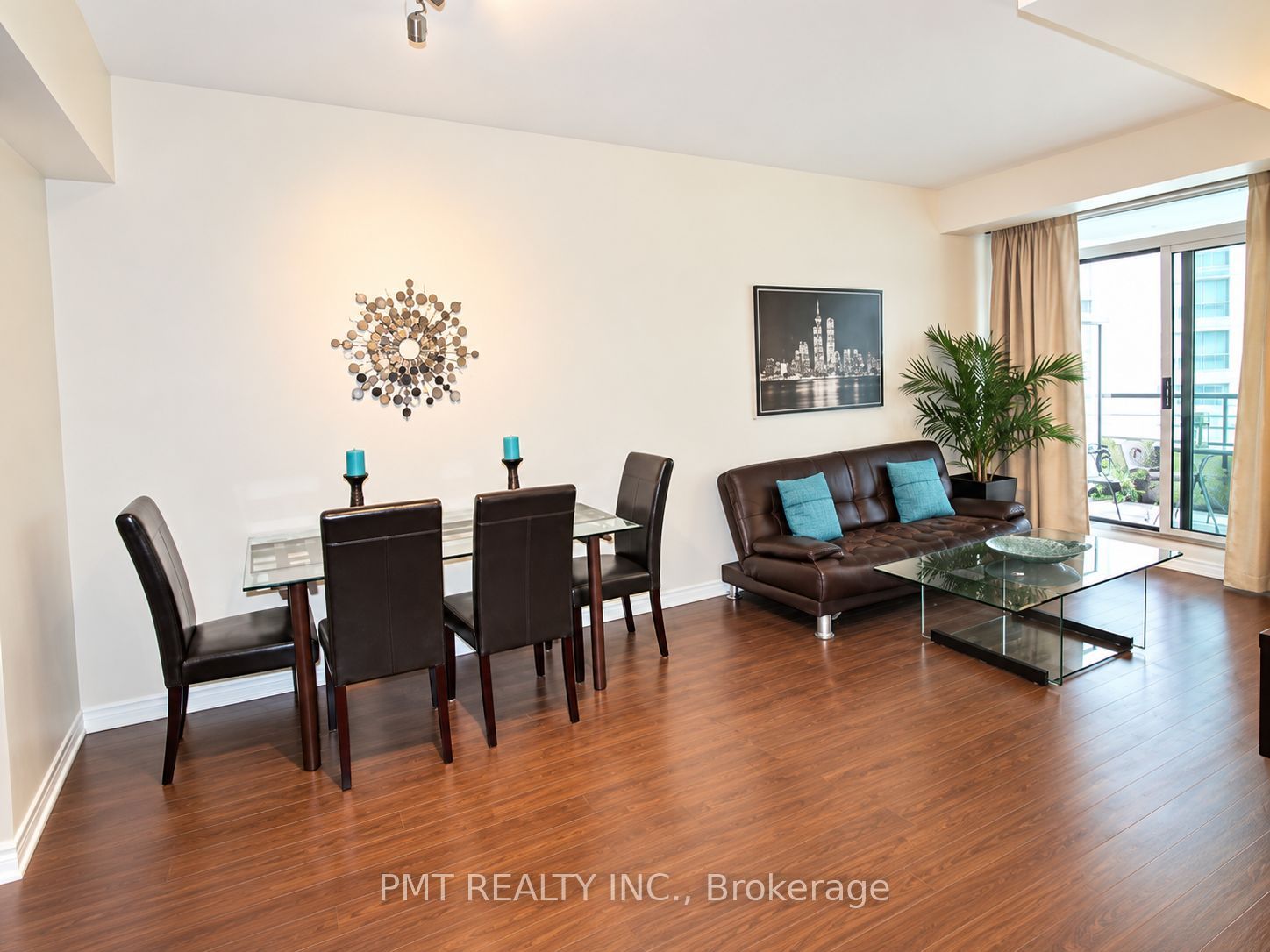 12 Yonge Street 408 Property Photo 5