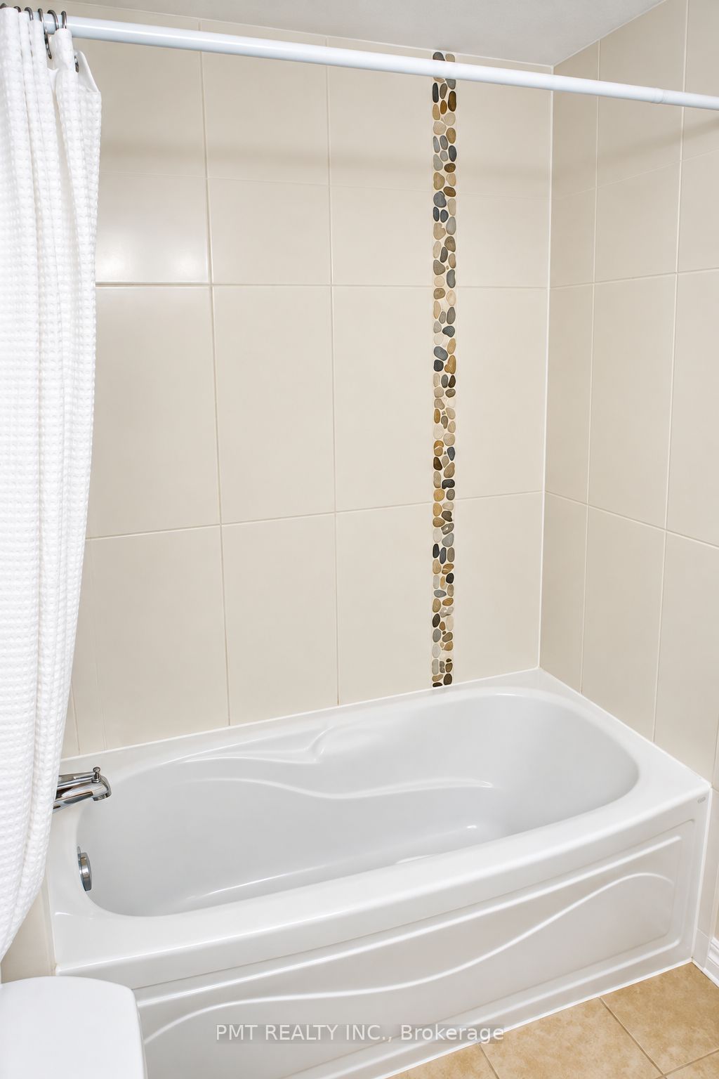 12 Yonge Street 408 Property Photo 11