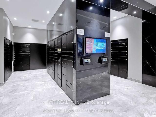 12 Yonge Street 408 Property Photo 21