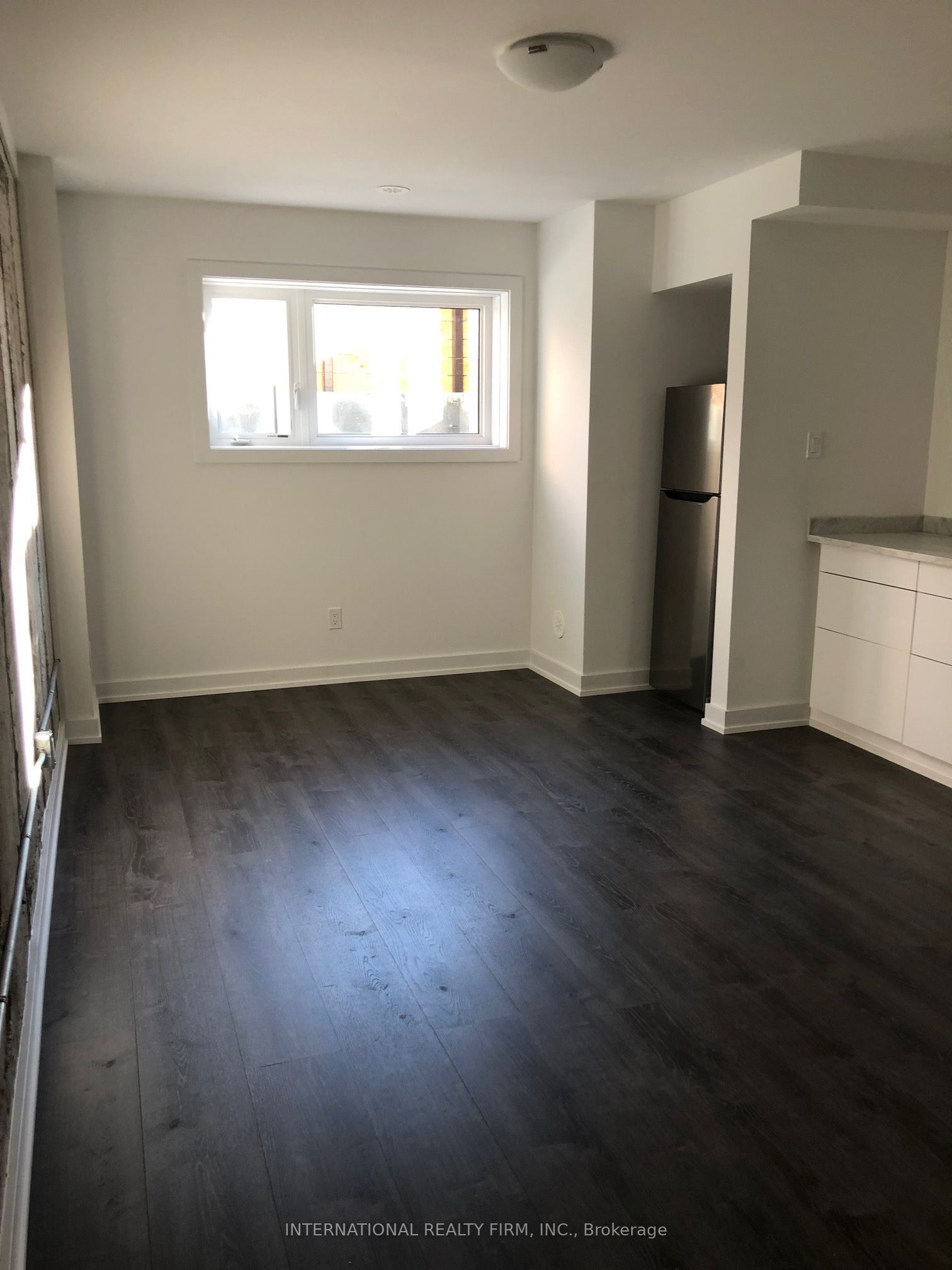 48 Perth Avenue Property Photo 7