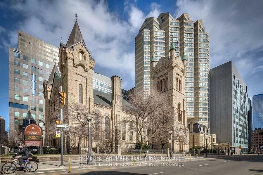 71 Simcoe Street 1002 Property Photo 1