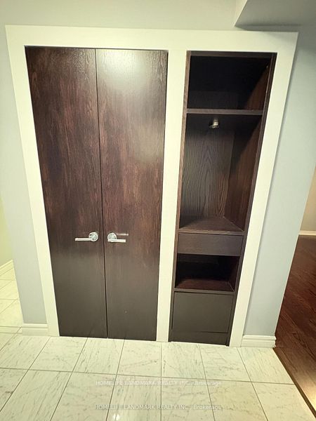 71 Simcoe Street 1002 Property Photo 19