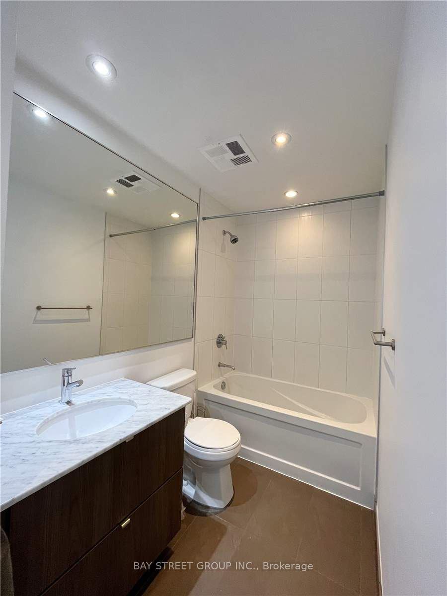 170 Fort York Boulevard 1603 Property Photo 7