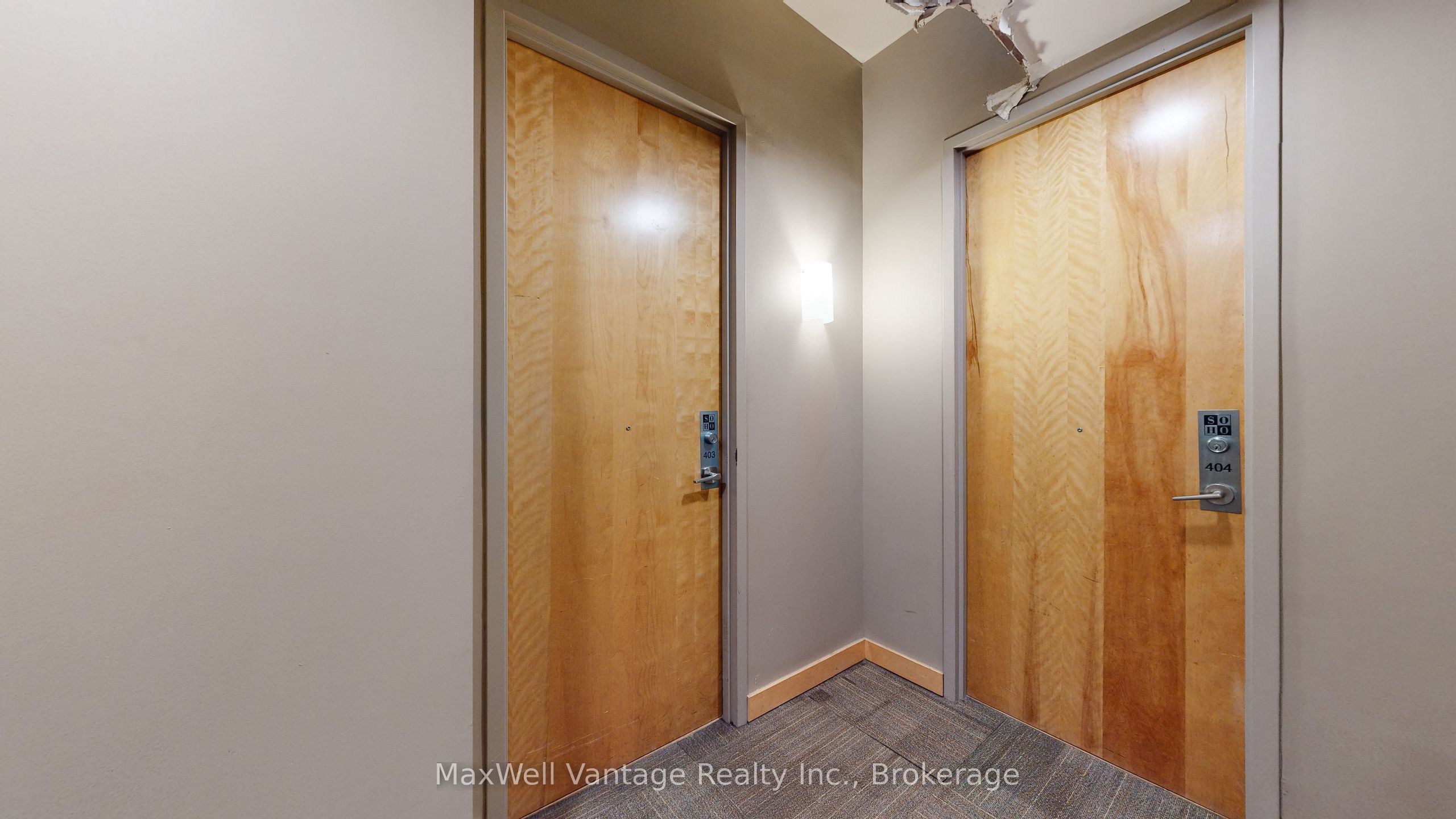 562 Eglinton Avenue E 403 Property Photo 7