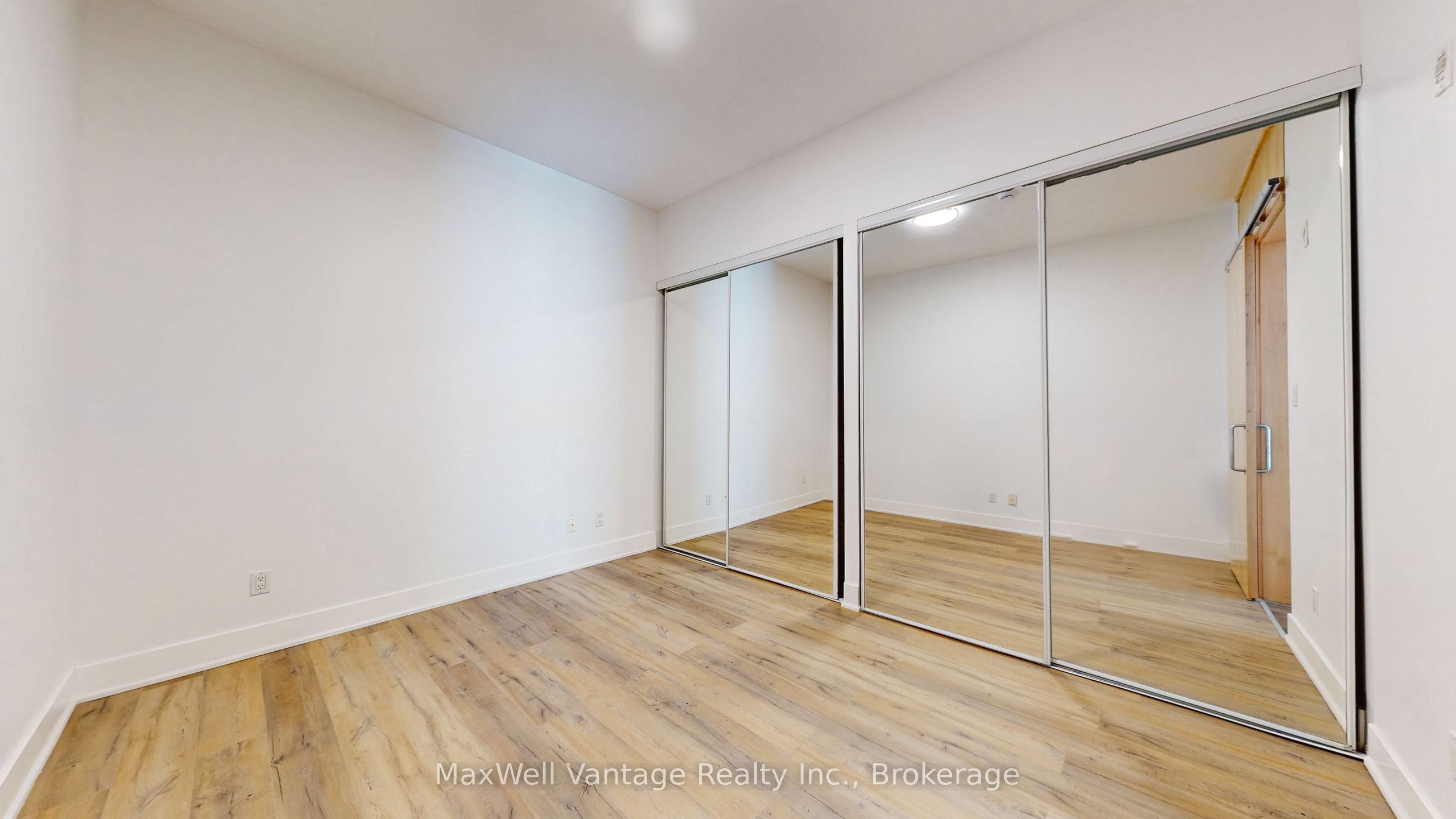 562 Eglinton Avenue E 403 Property Photo 22