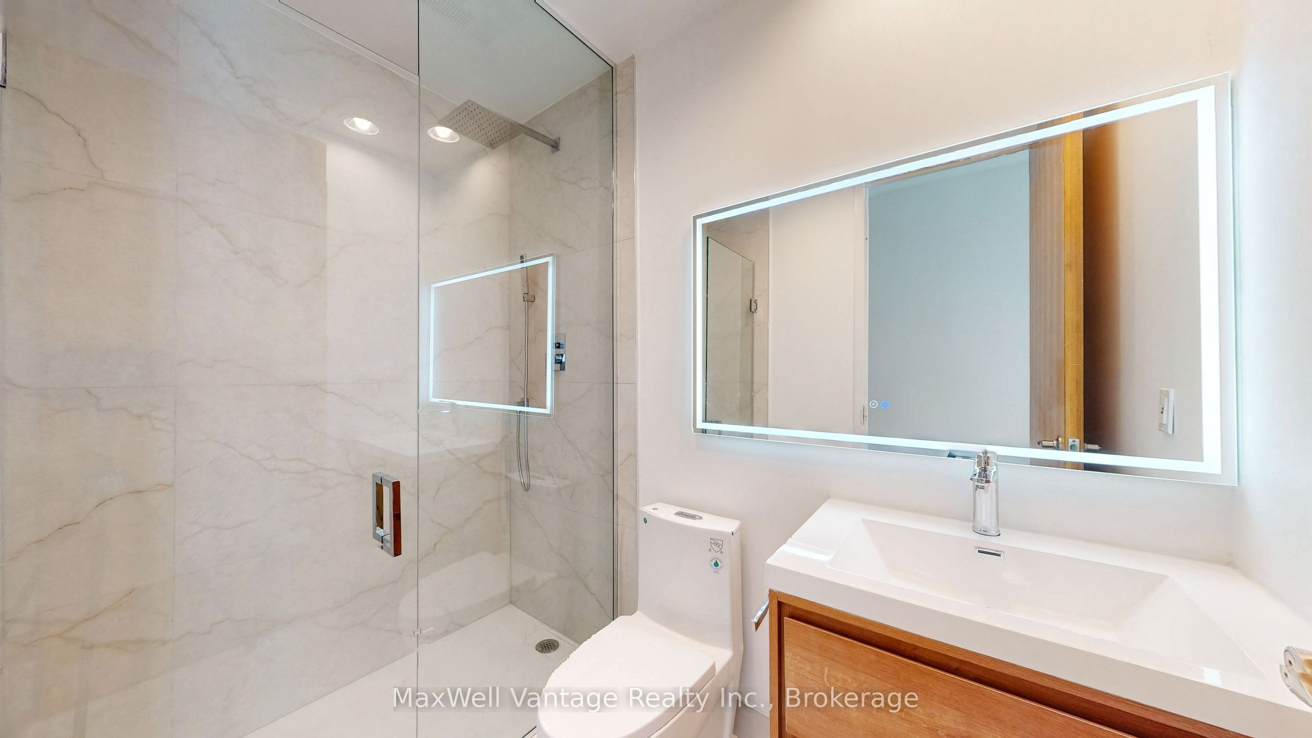 562 Eglinton Avenue E 403 Property Photo 24
