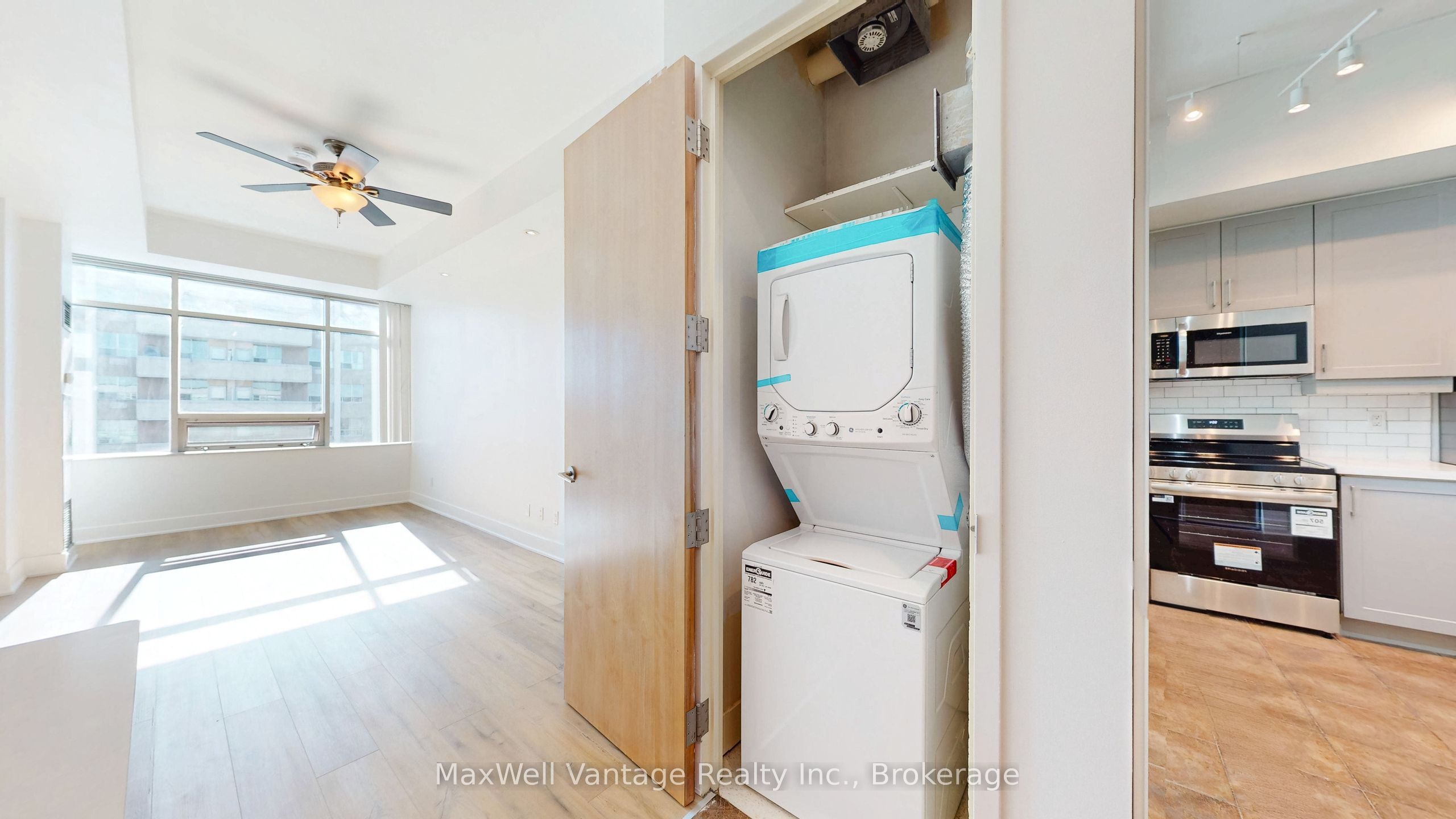 562 Eglinton Avenue E 403 Property Photo 25