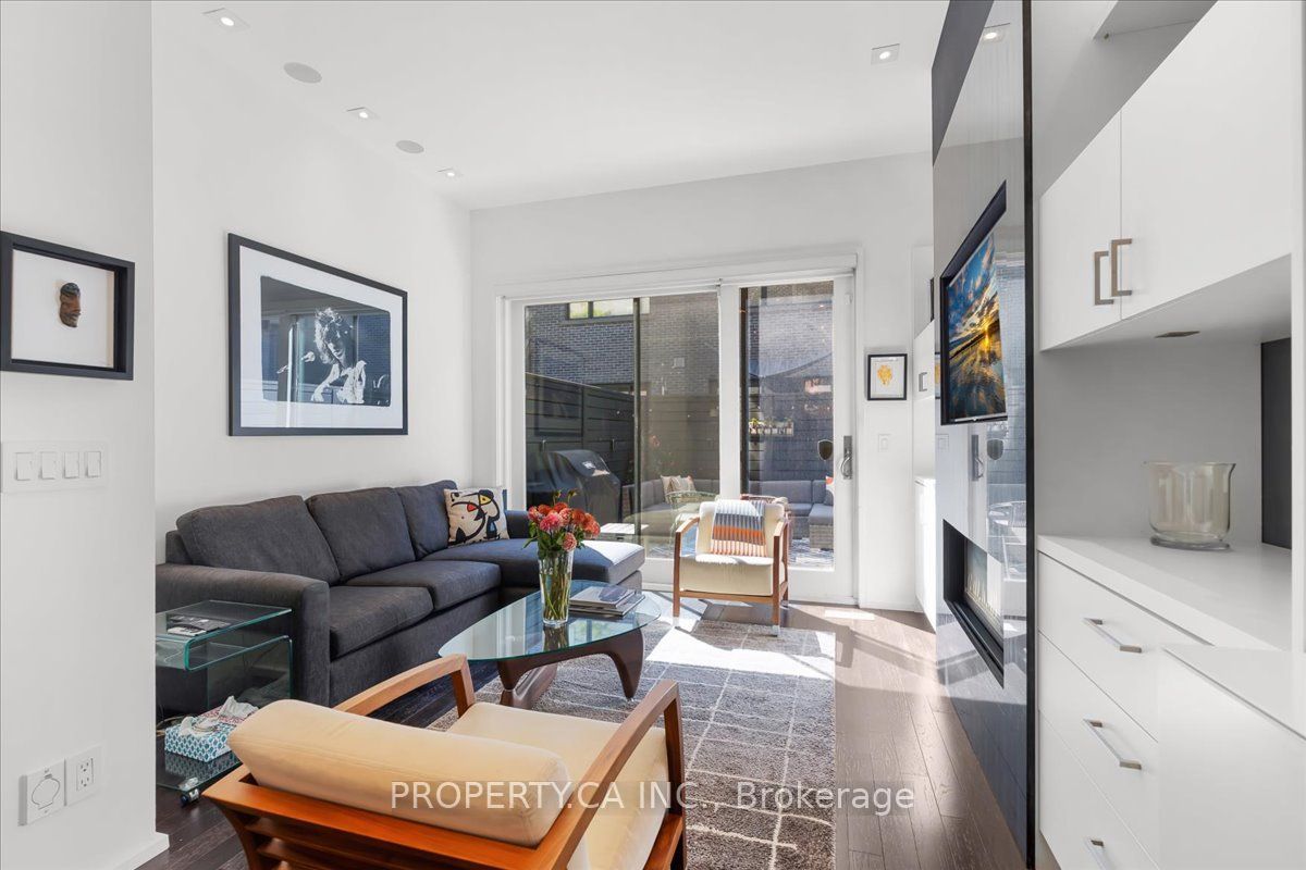 244 Manning Avenue Property Photo 11