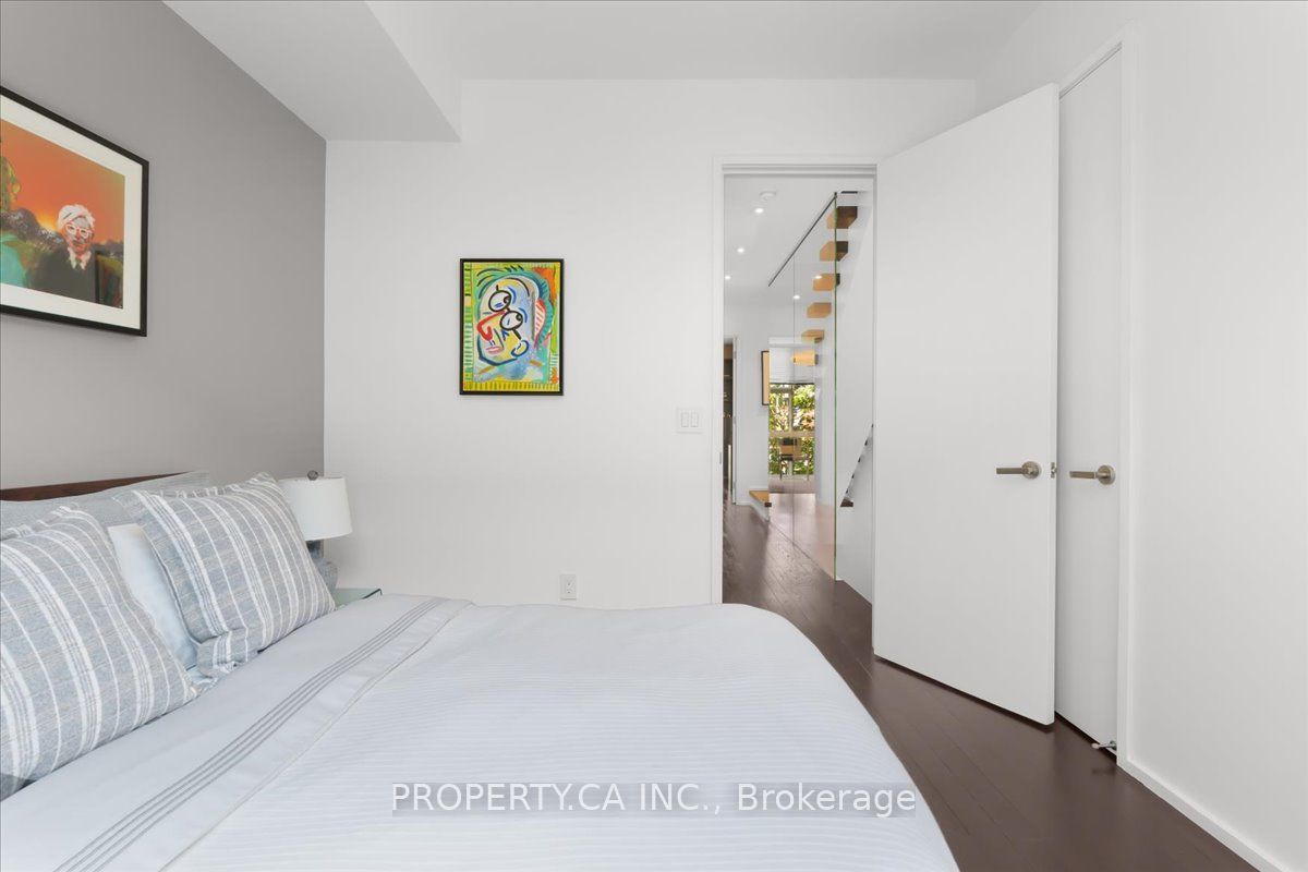 244 Manning Avenue Property Photo 17