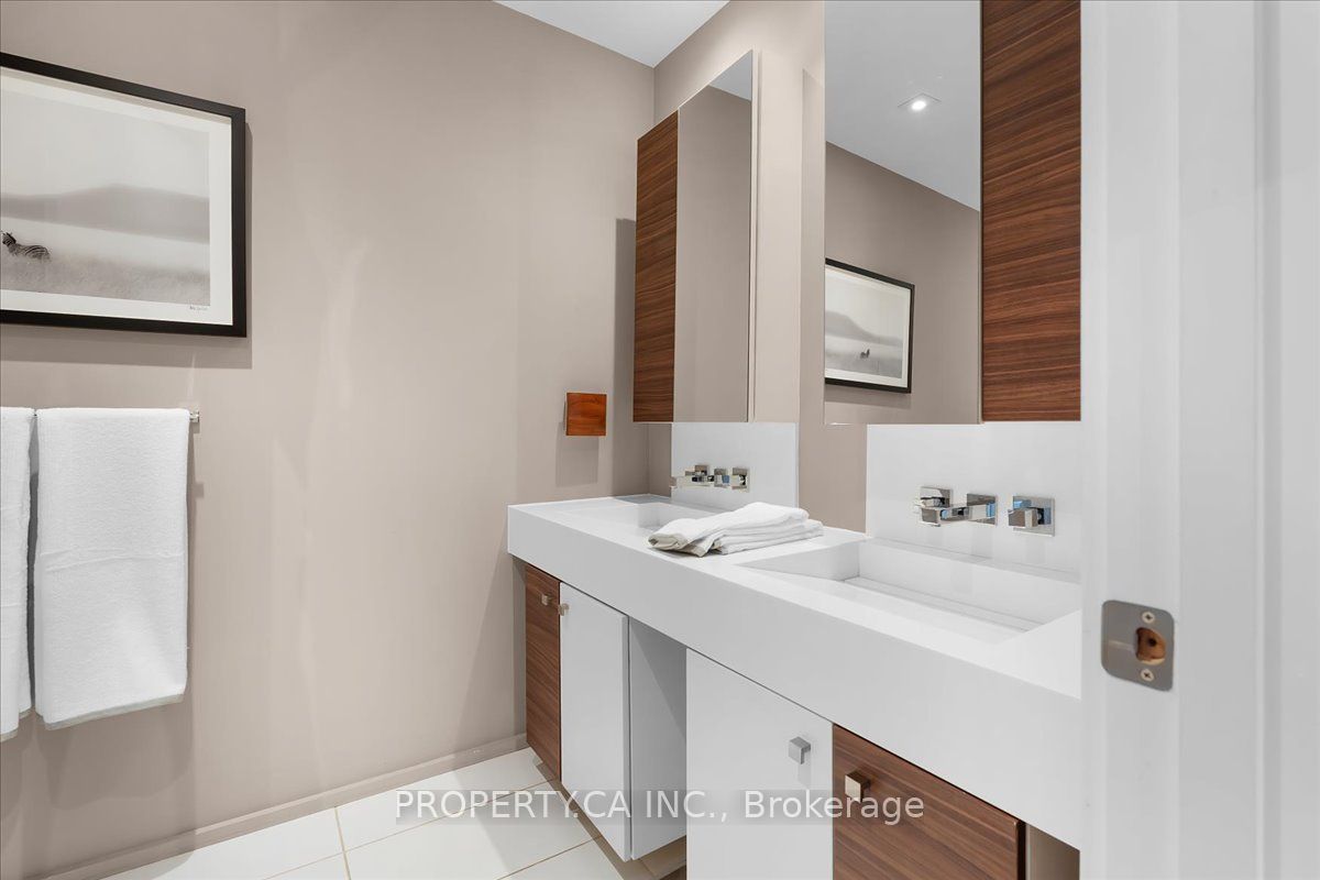 244 Manning Avenue Property Photo 19