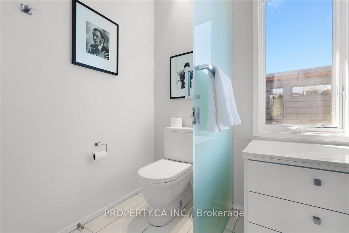 244 Manning Avenue Property Photo 34