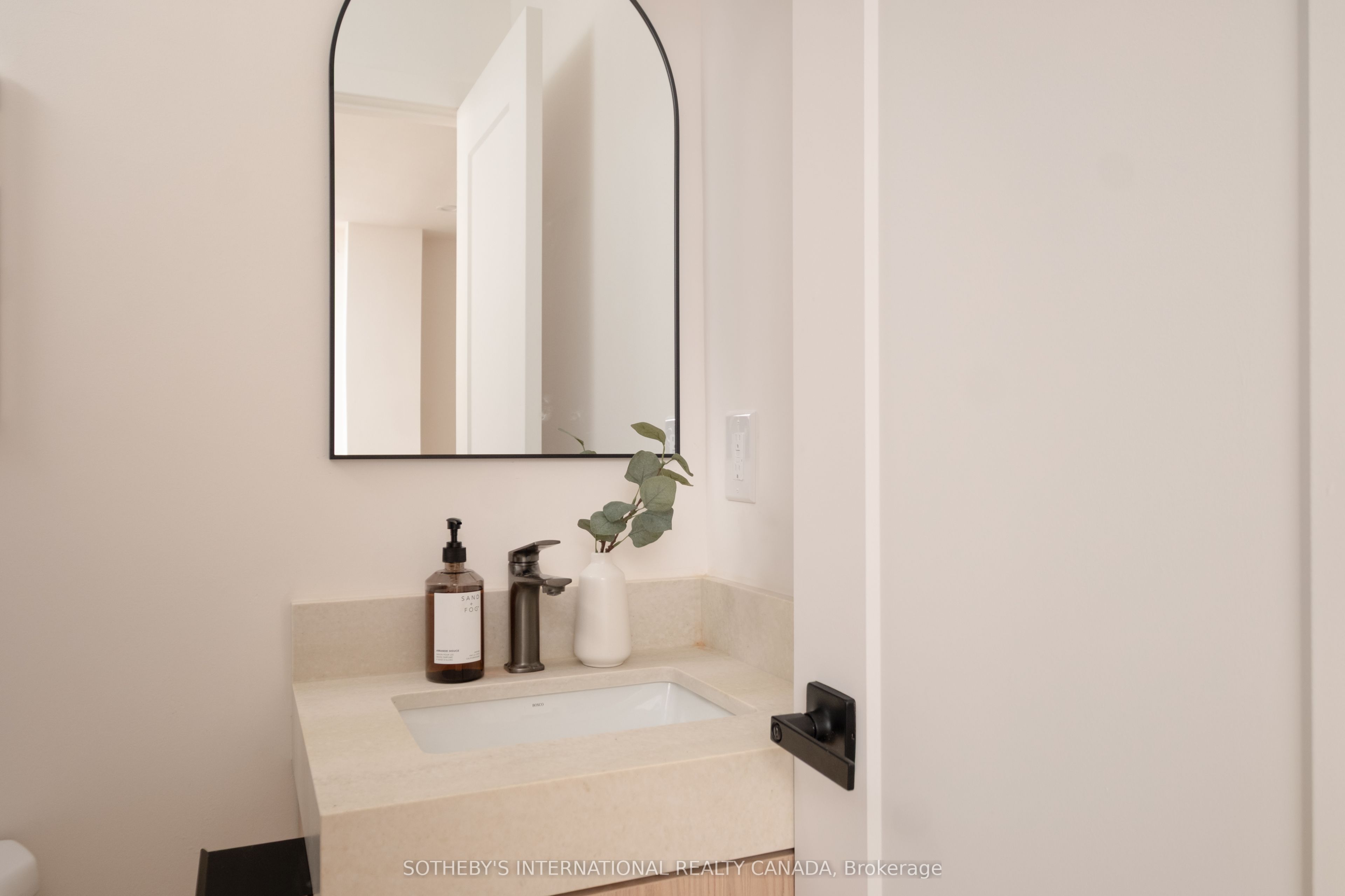 18 Thurston Road Property Photo 8