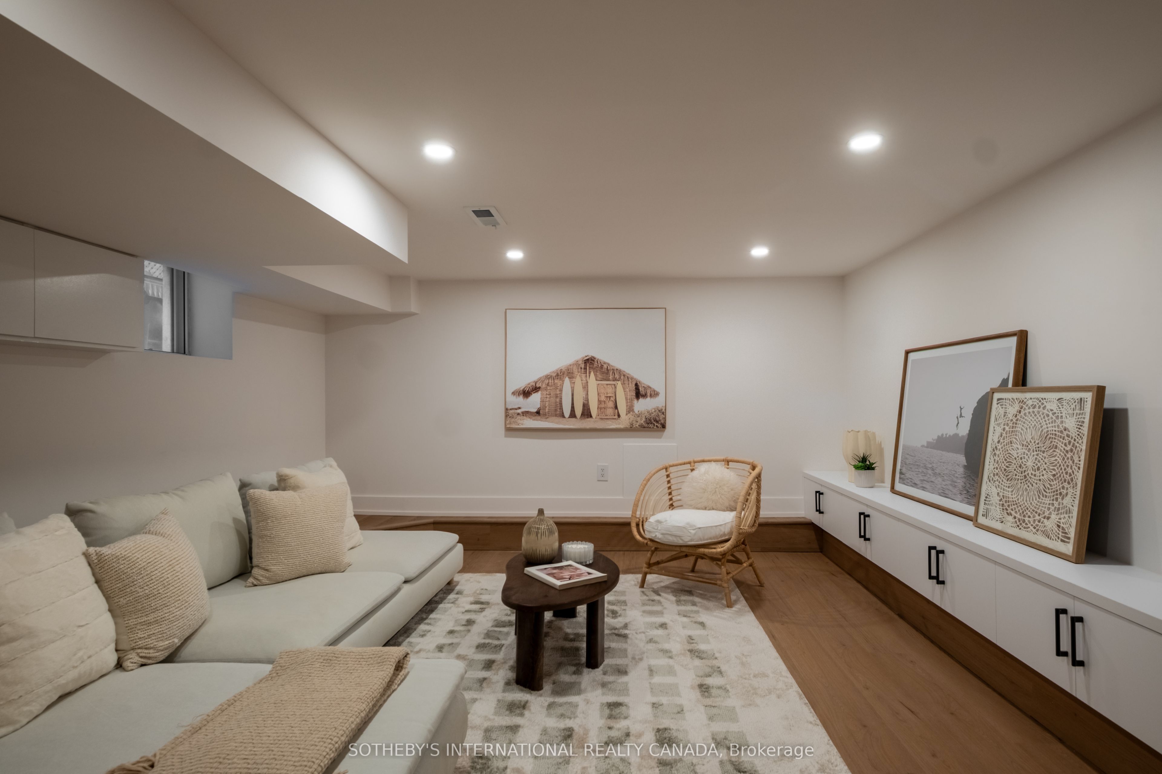 18 Thurston Road Property Photo 37