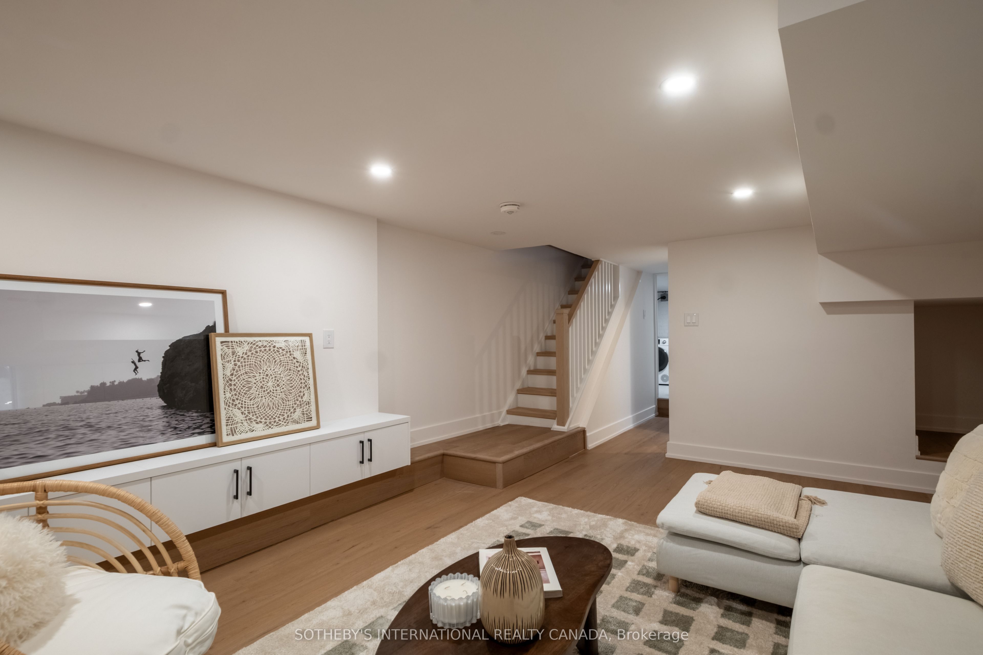18 Thurston Road Property Photo 38