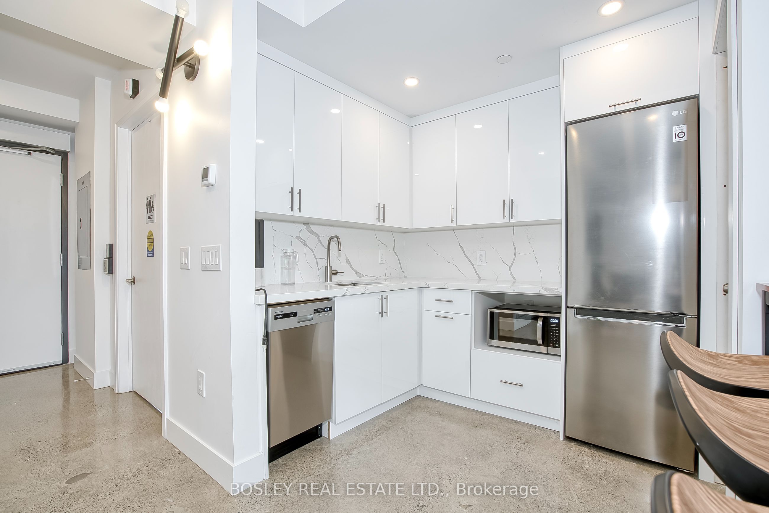 41 River Street 43 Property Photo 12
