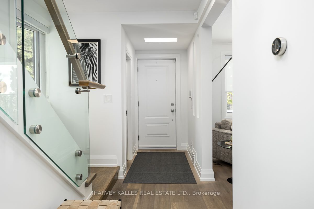 42 Raeburn Avenue Property Photo 5