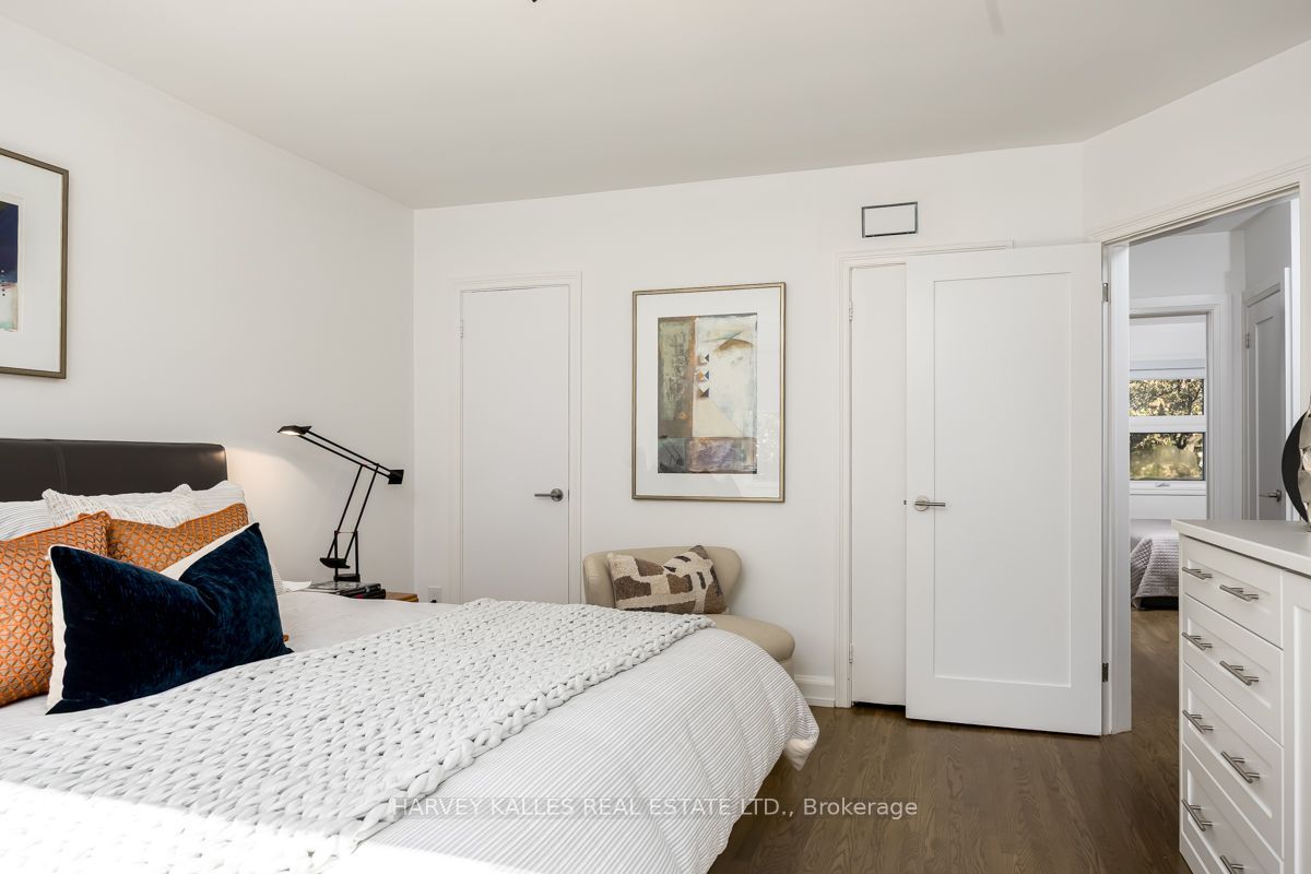 42 Raeburn Avenue Property Photo 19