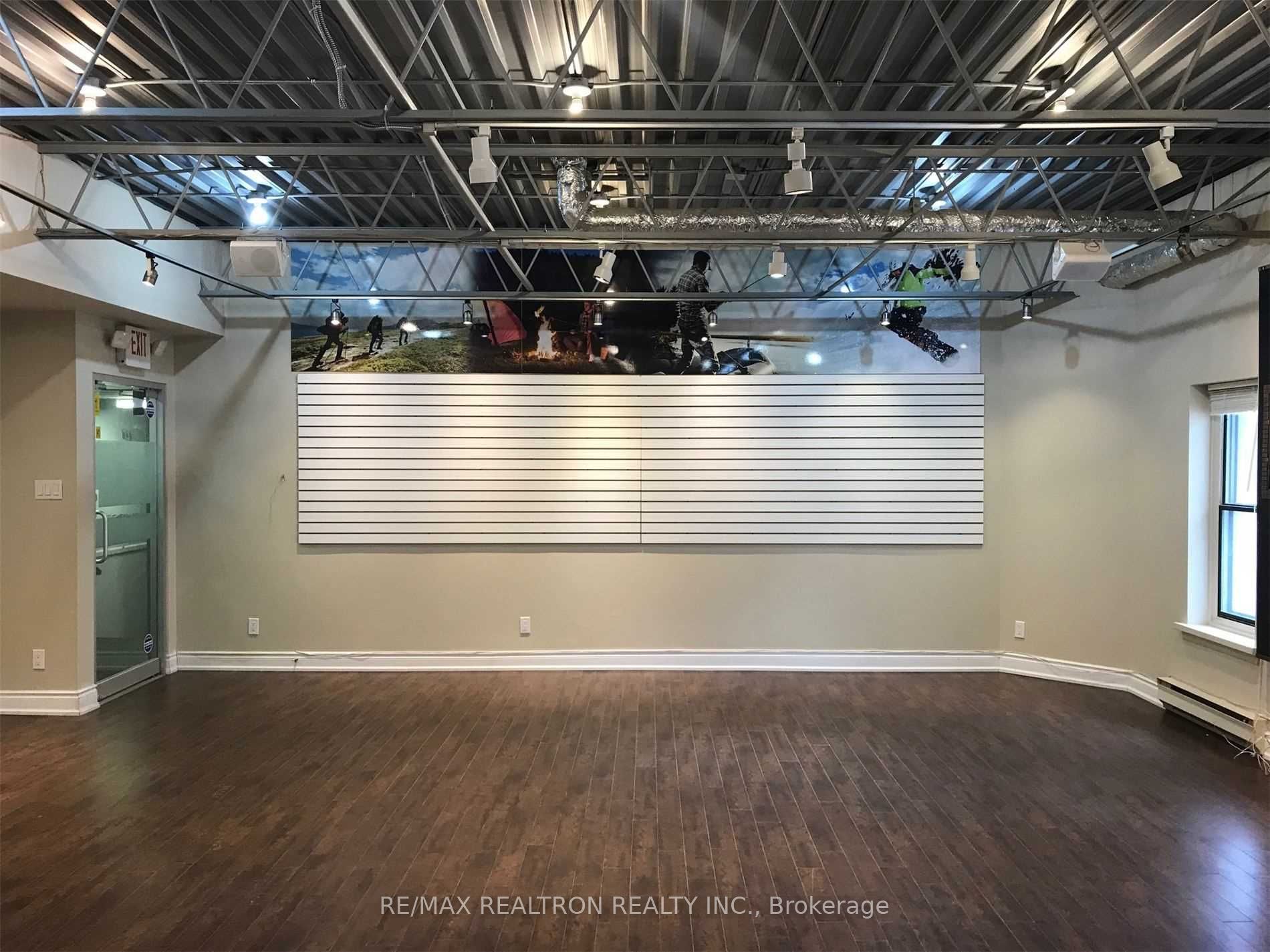 5179 Yonge Street 201 Property Photo 2