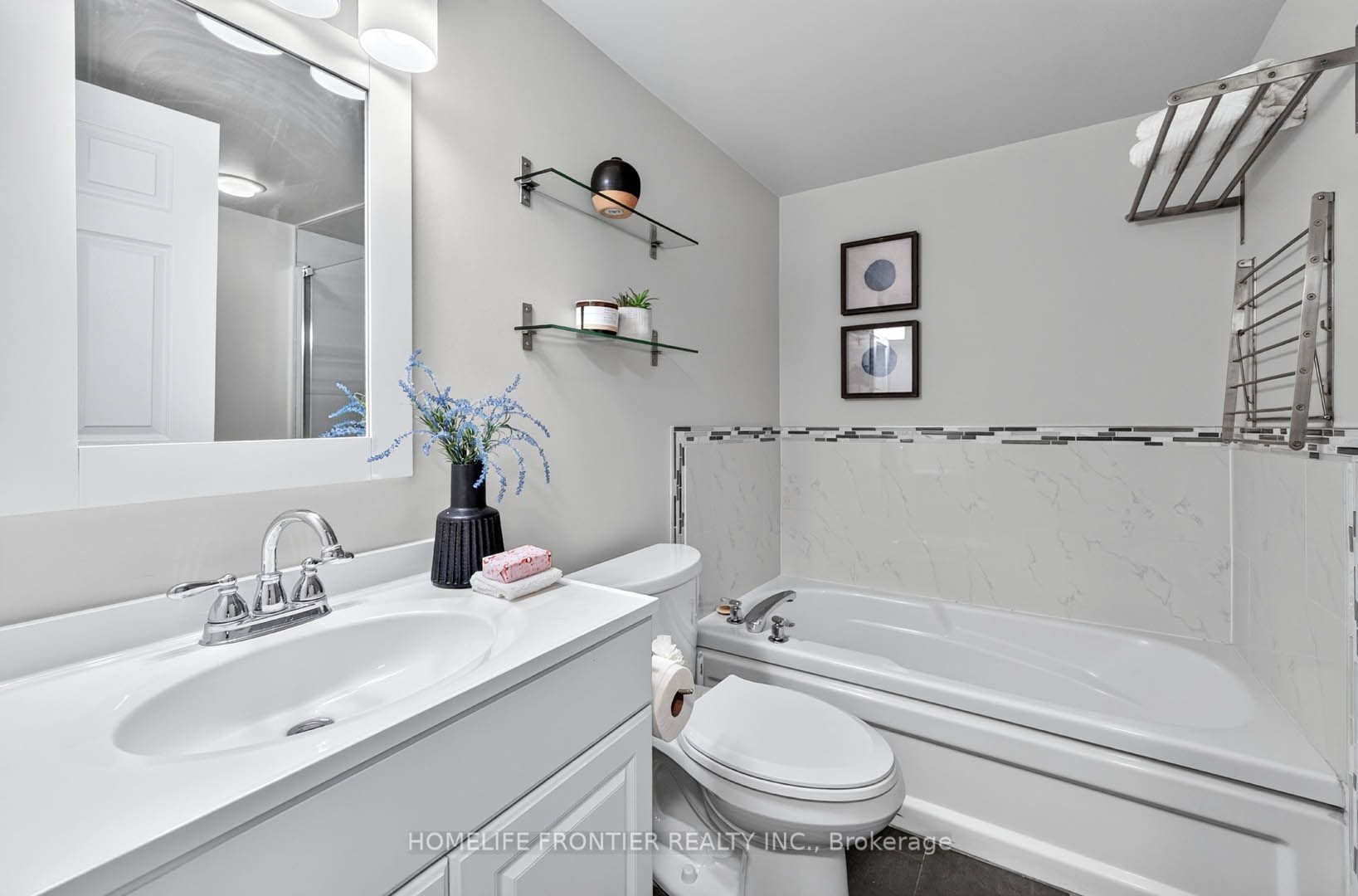 801 King Street 608 Property Photo 15