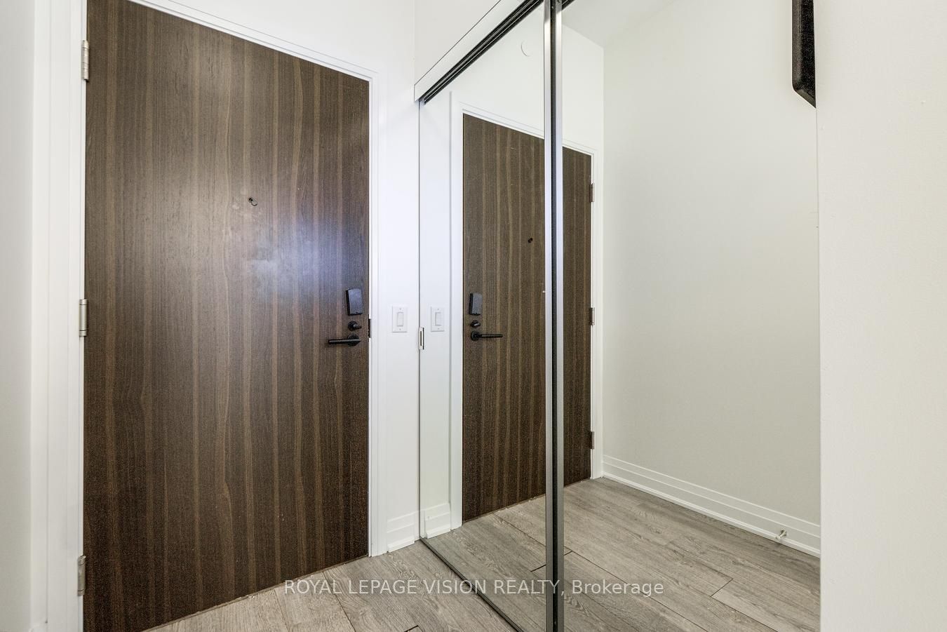 280 Howland Avenue 301 Property Photo 6