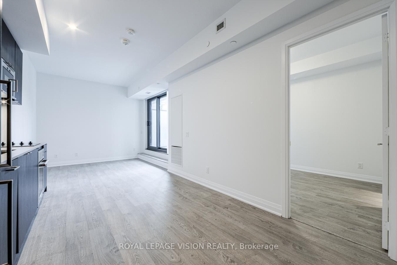 280 Howland Avenue 301 Property Photo 9