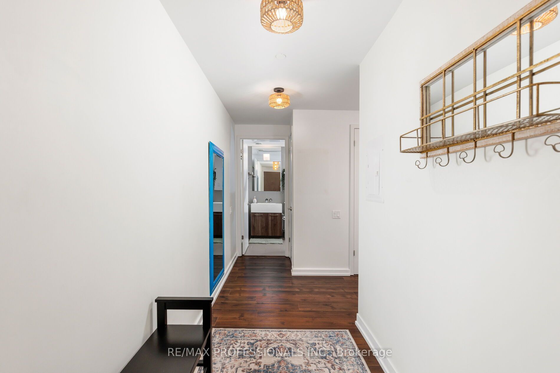 560 King Street W 226 Property Photo 6