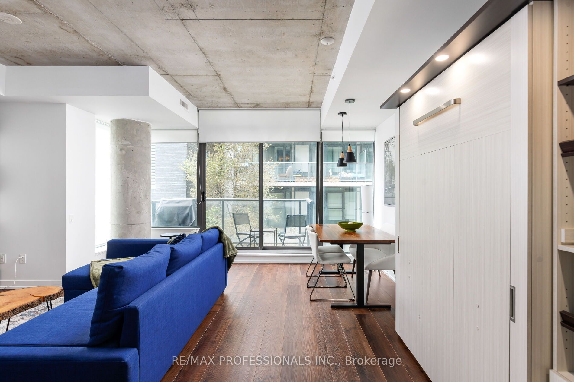 560 King Street W 226 Property Photo 7