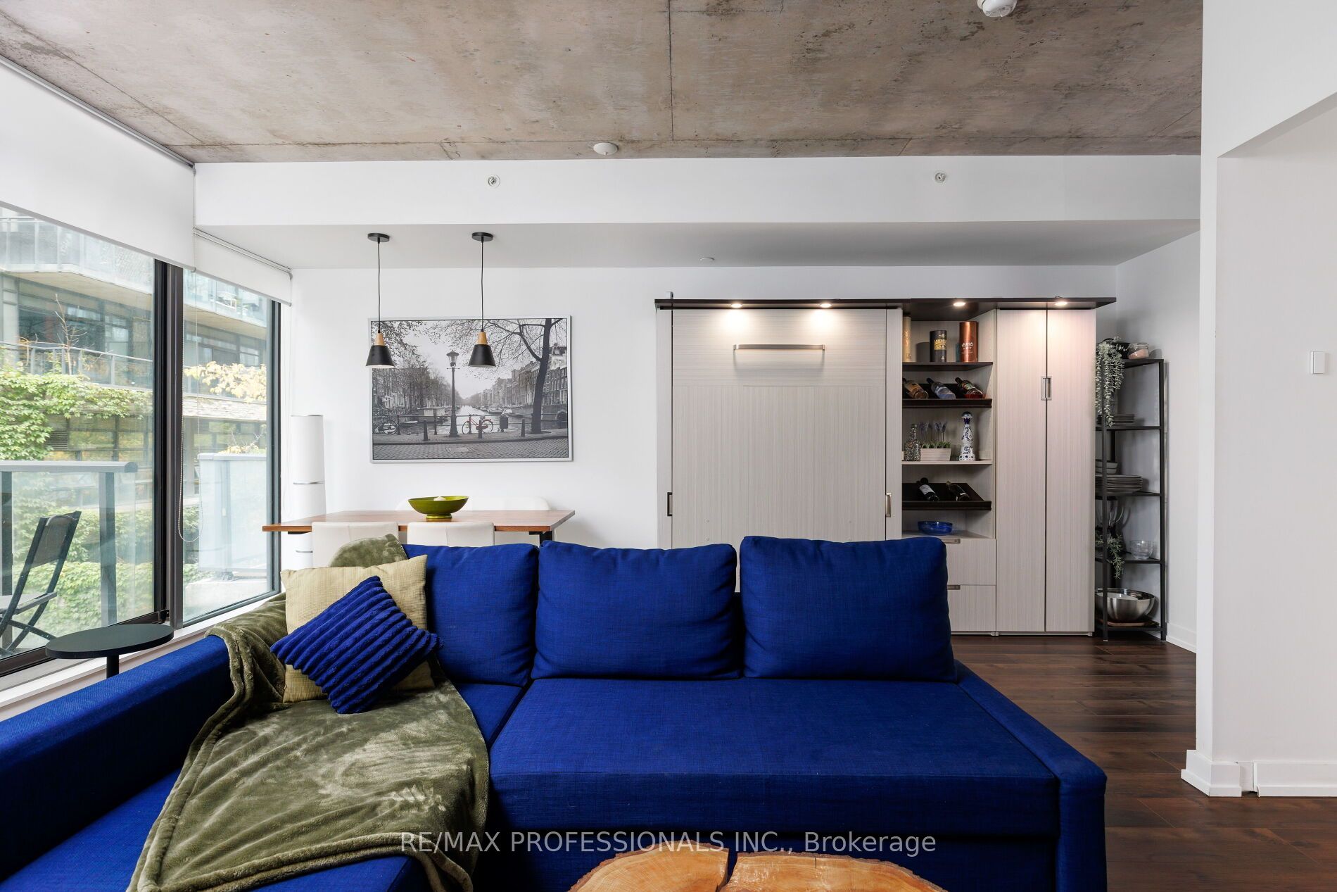 560 King Street W 226 Property Photo 11
