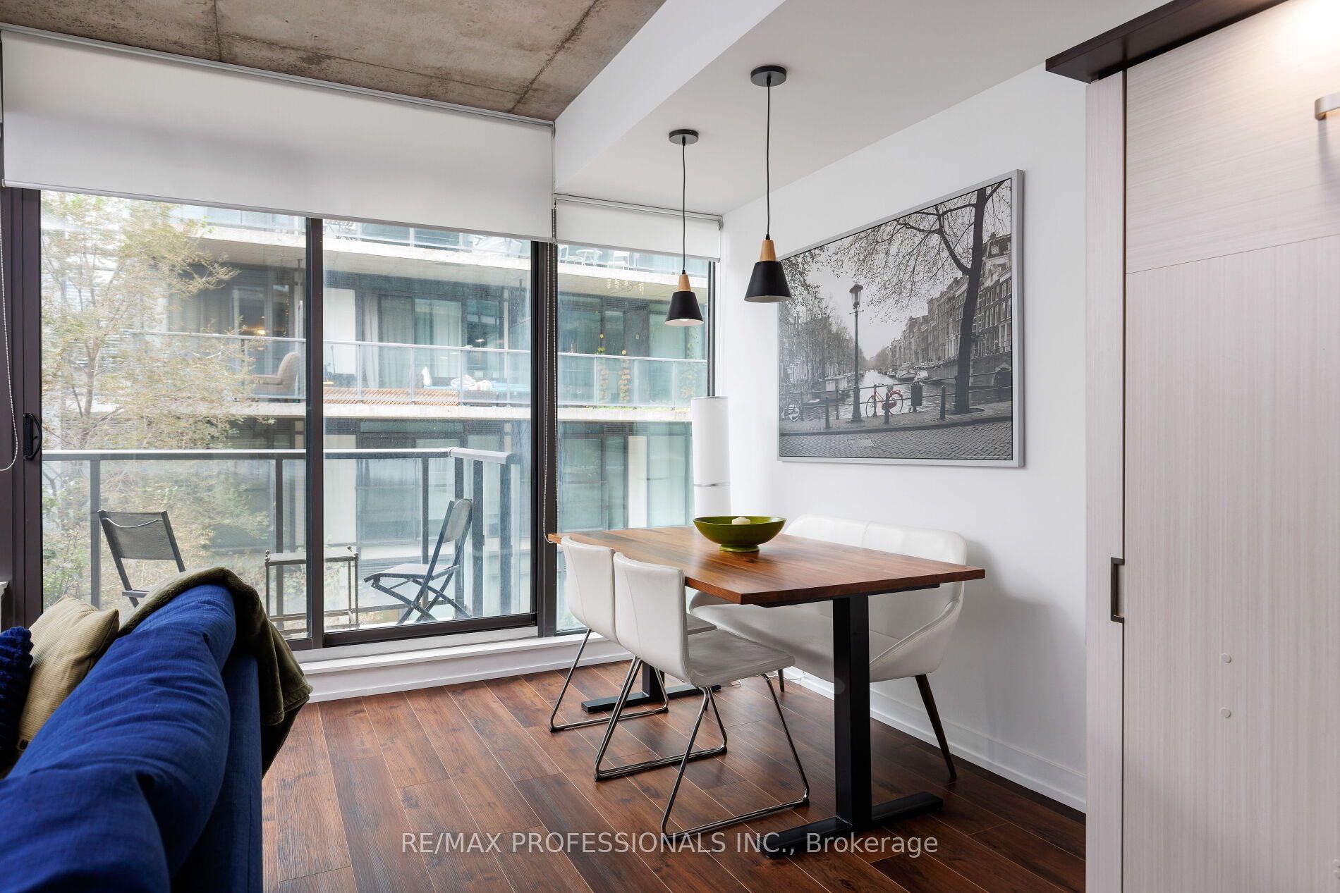 560 King Street W 226 Property Photo 13