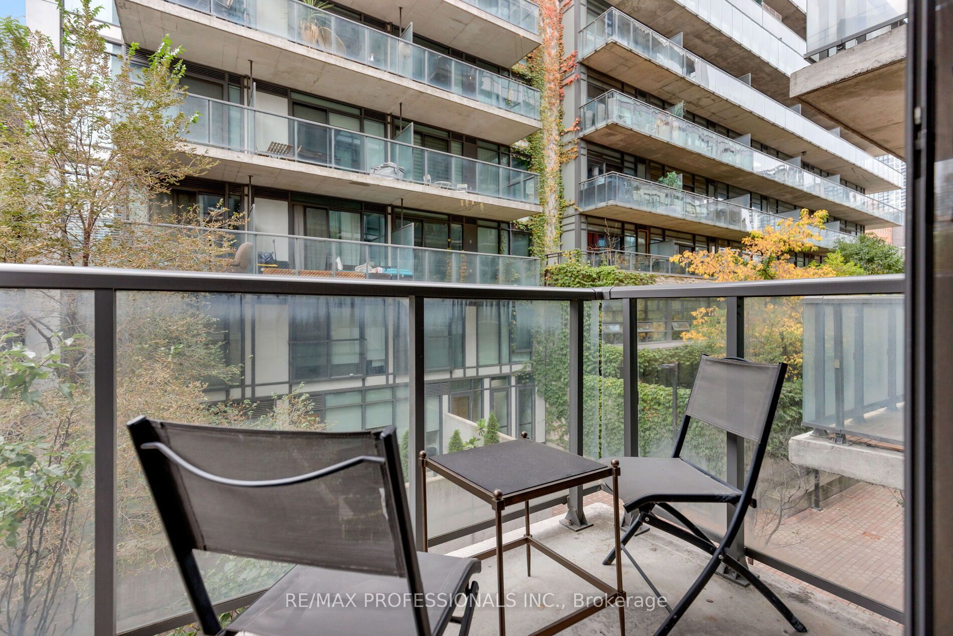 560 King Street W 226 Property Photo 15