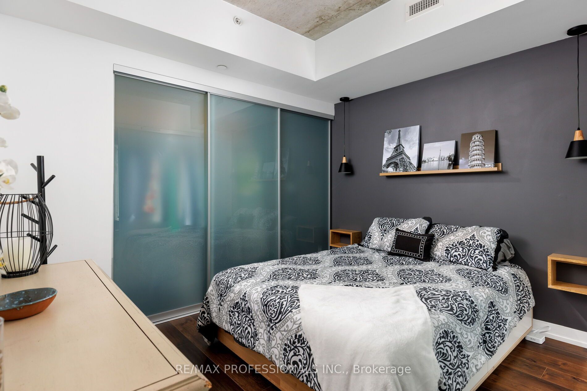 560 King Street W 226 Property Photo 16